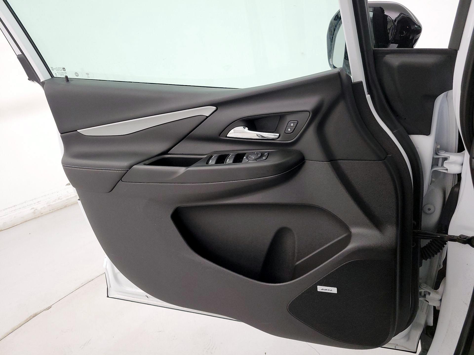 Thumbnail: 2023 Chevrolet Bolt EV - 12