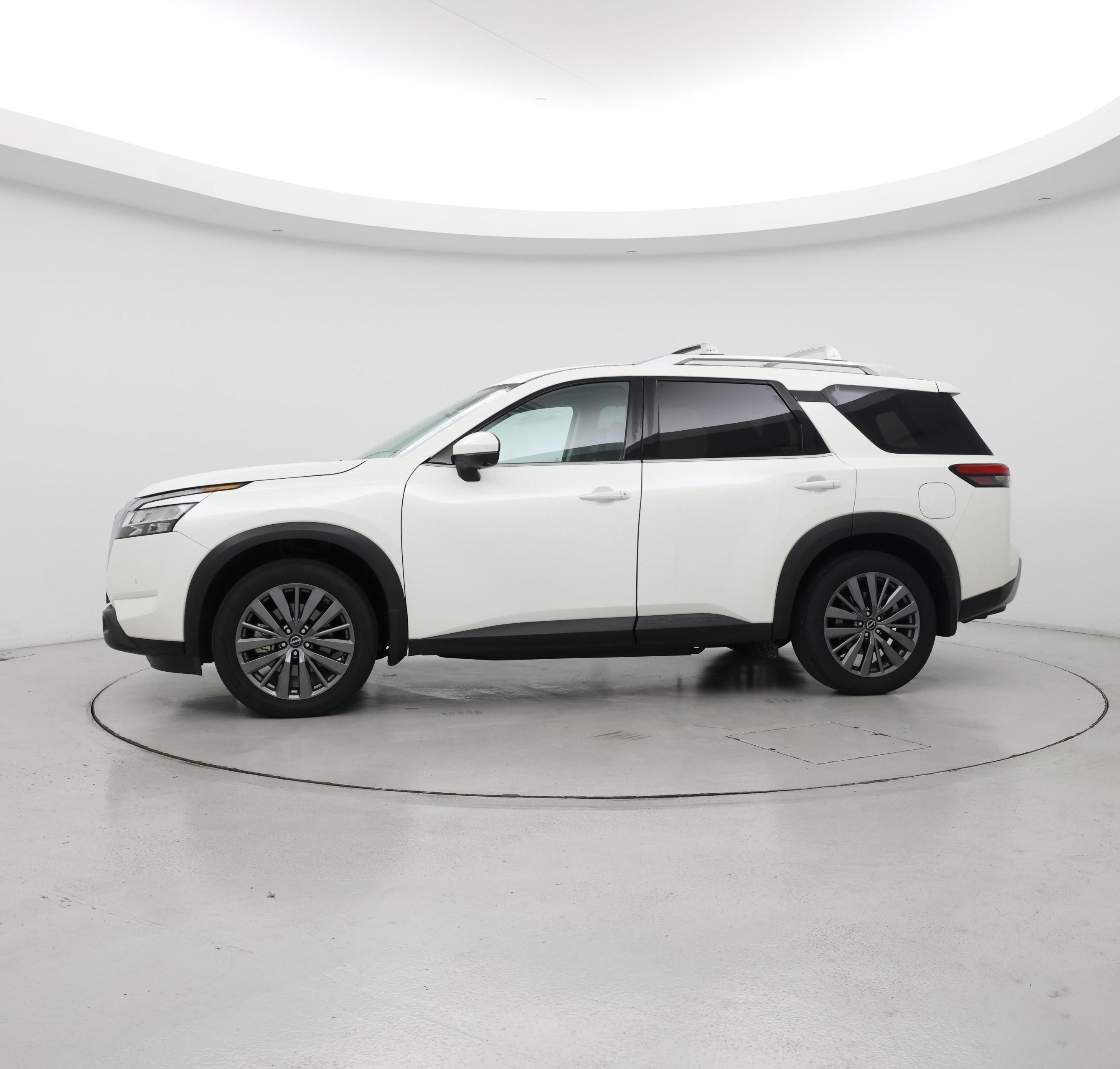 Thumbnail: 2024 Nissan Pathfinder - 3