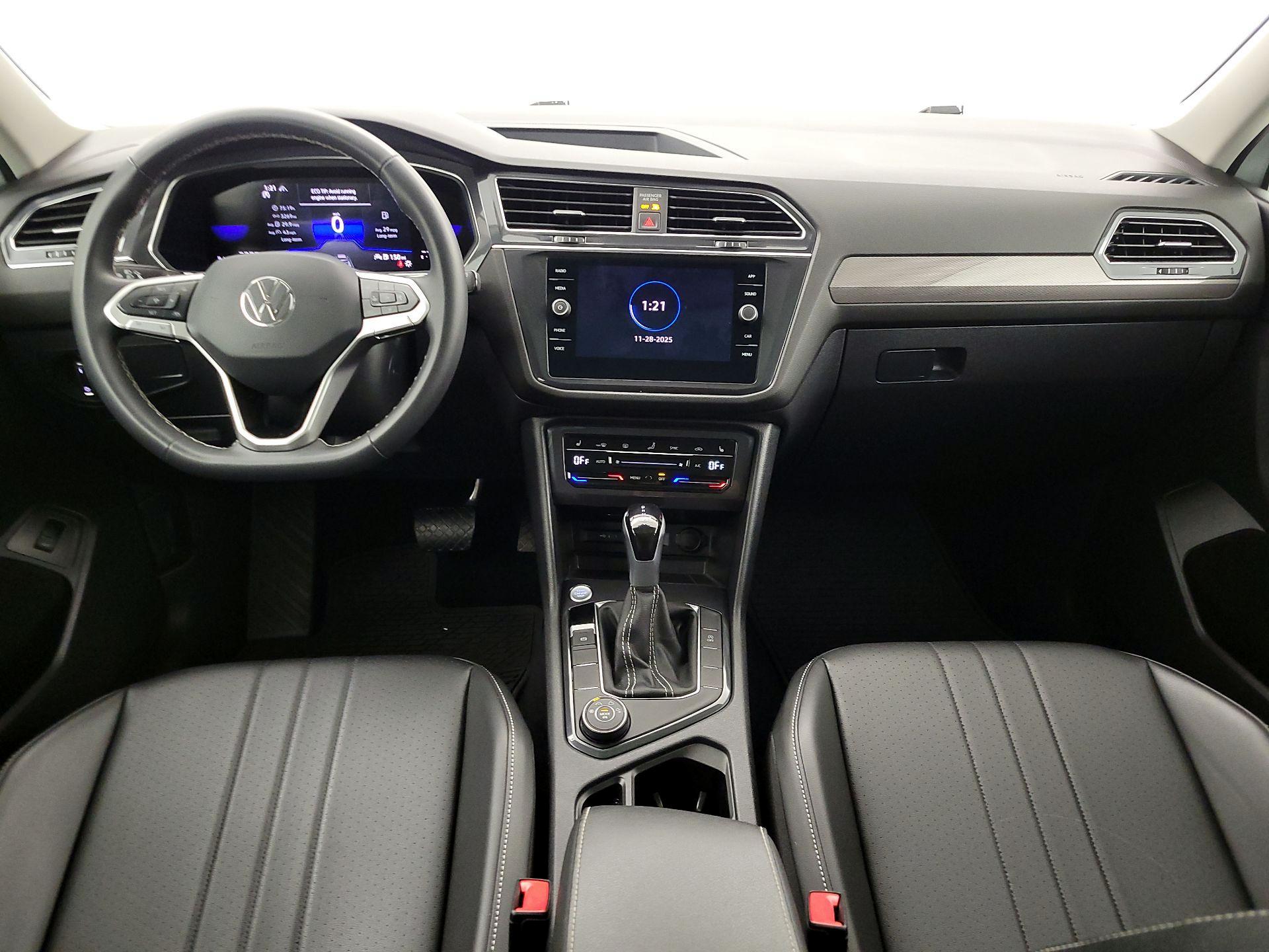 Thumbnail: 2024 Volkswagen Tiguan - 9