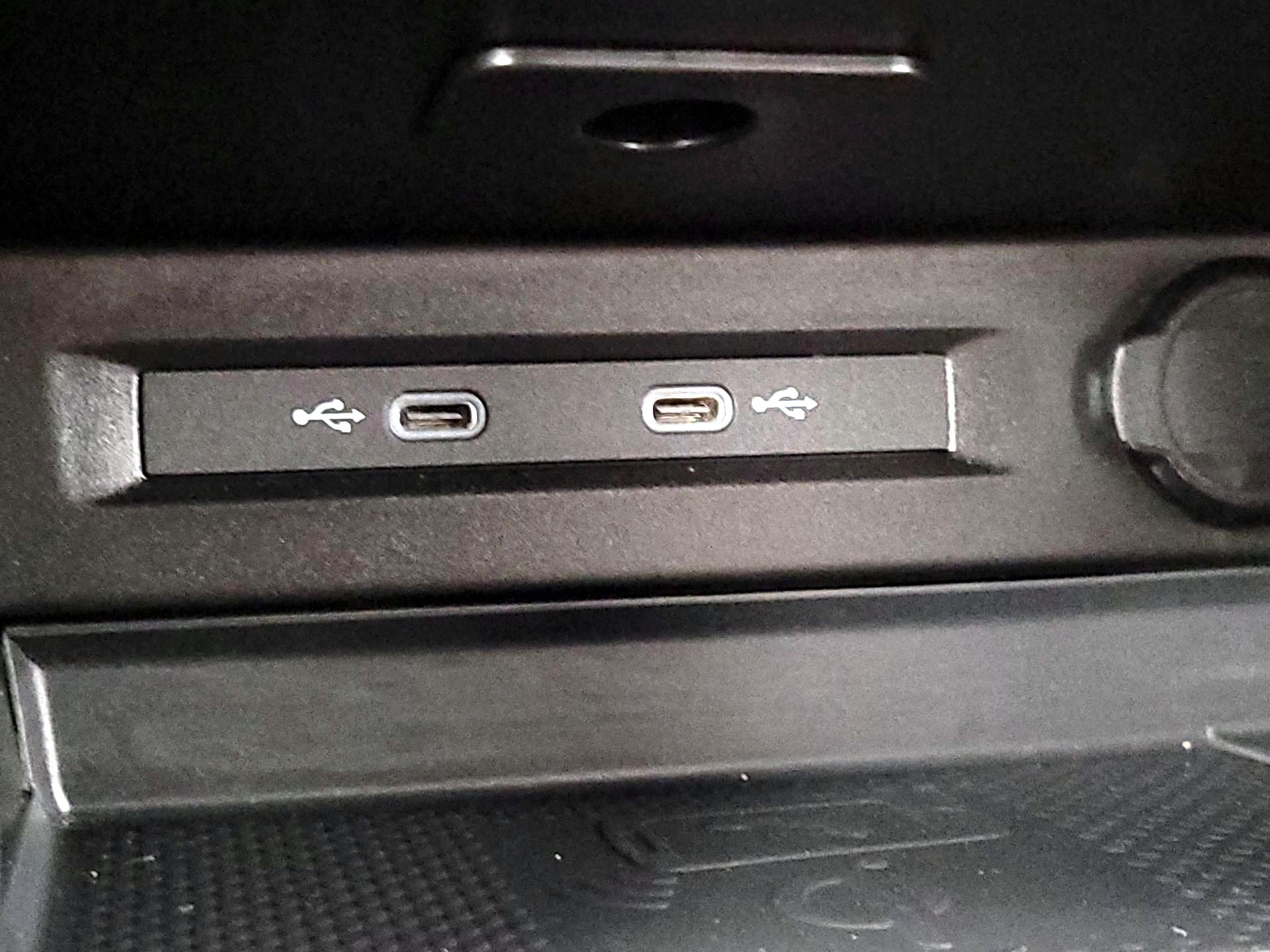 Thumbnail: 2024 Volkswagen Tiguan - 18