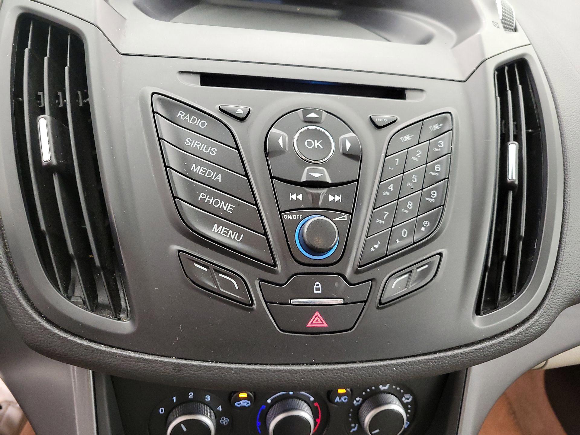 Thumbnail: 2015 Ford Escape - 15