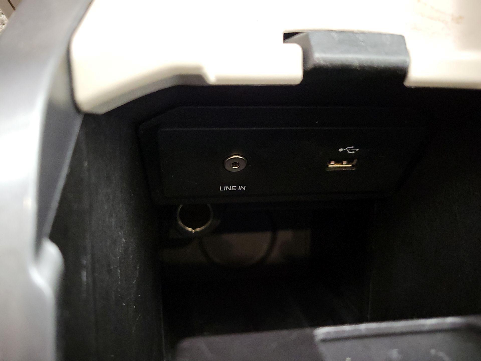 Thumbnail: 2015 Ford Escape - 18