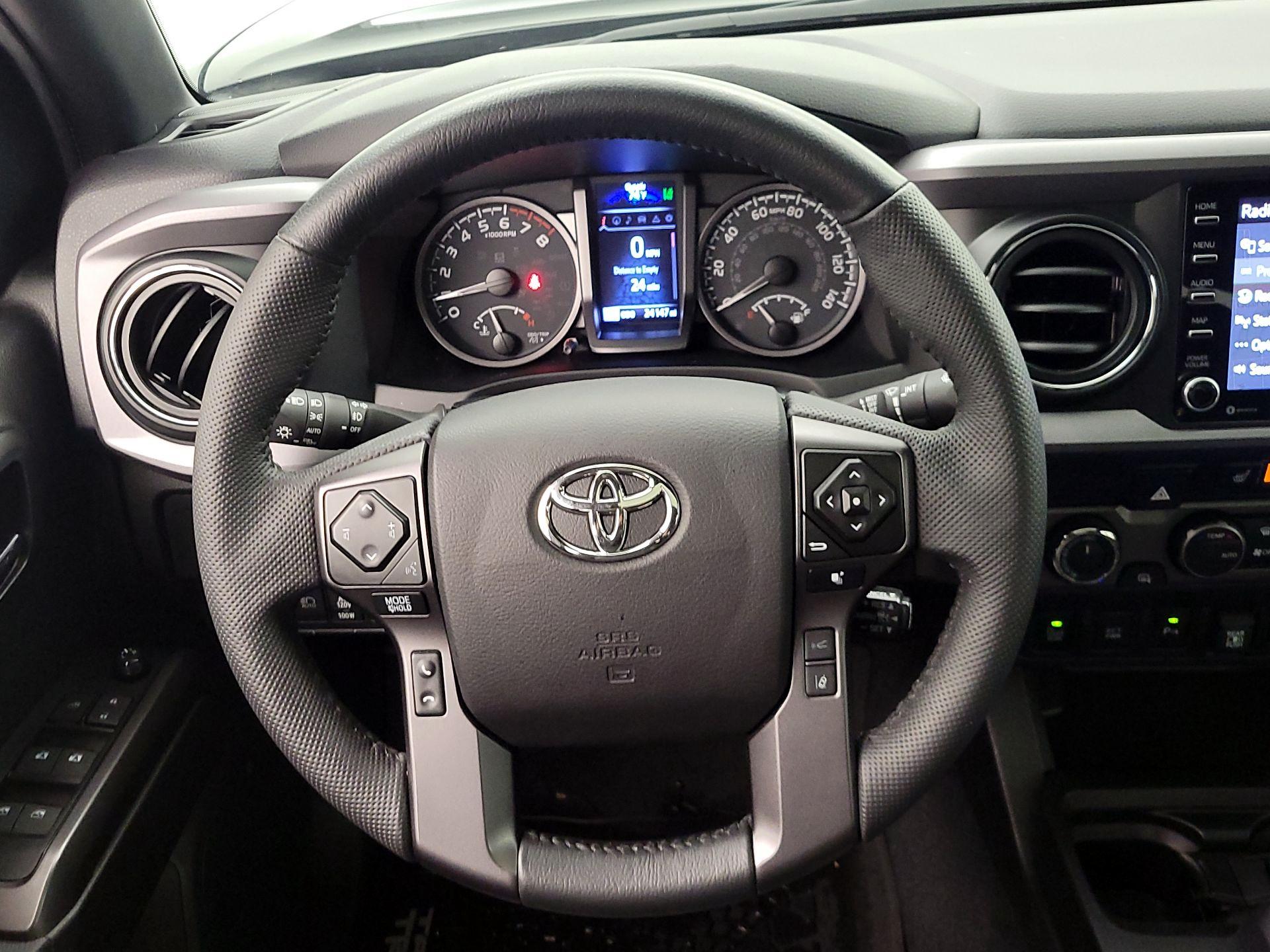 Thumbnail: 2022 Toyota Tacoma - 10