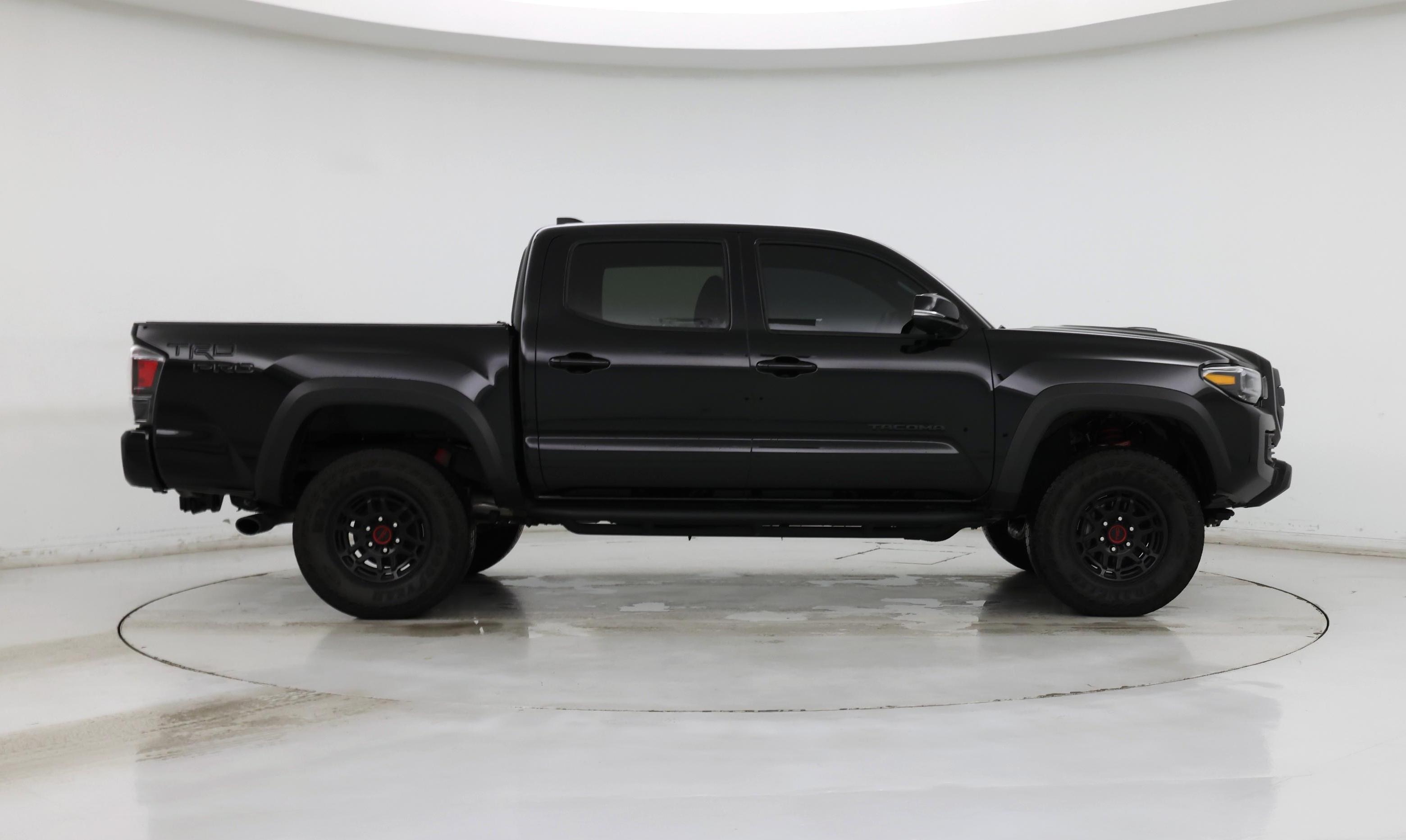 Thumbnail: 2022 Toyota Tacoma - 7
