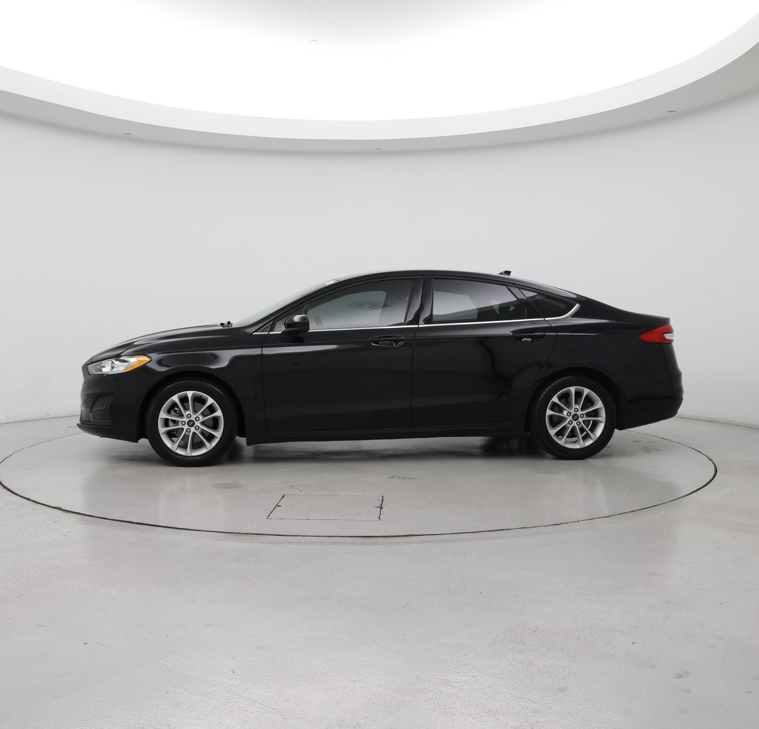 Thumbnail: 2020 Ford Fusion - 3
