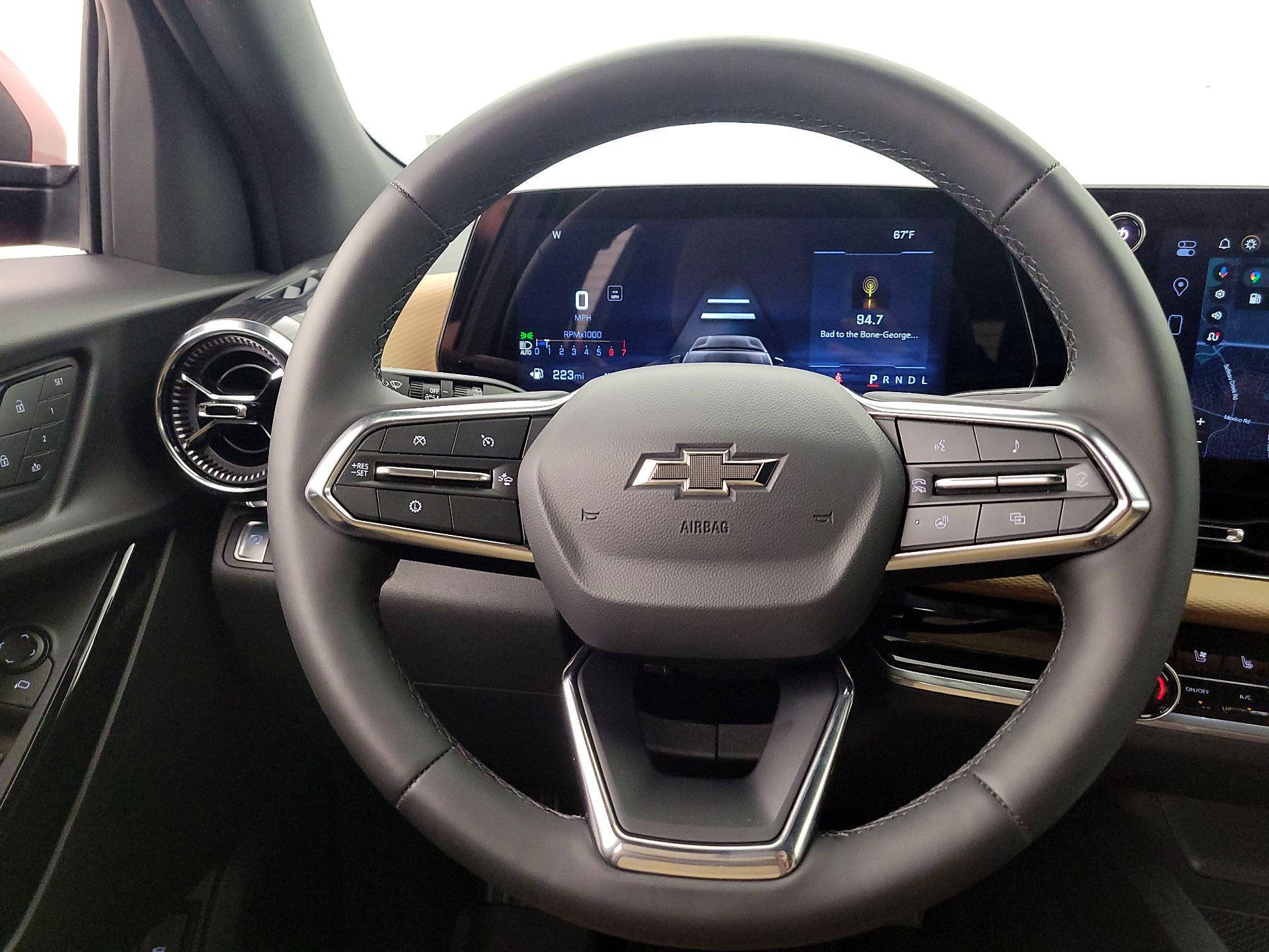 Thumbnail: 2026 Chevrolet Equinox - 10