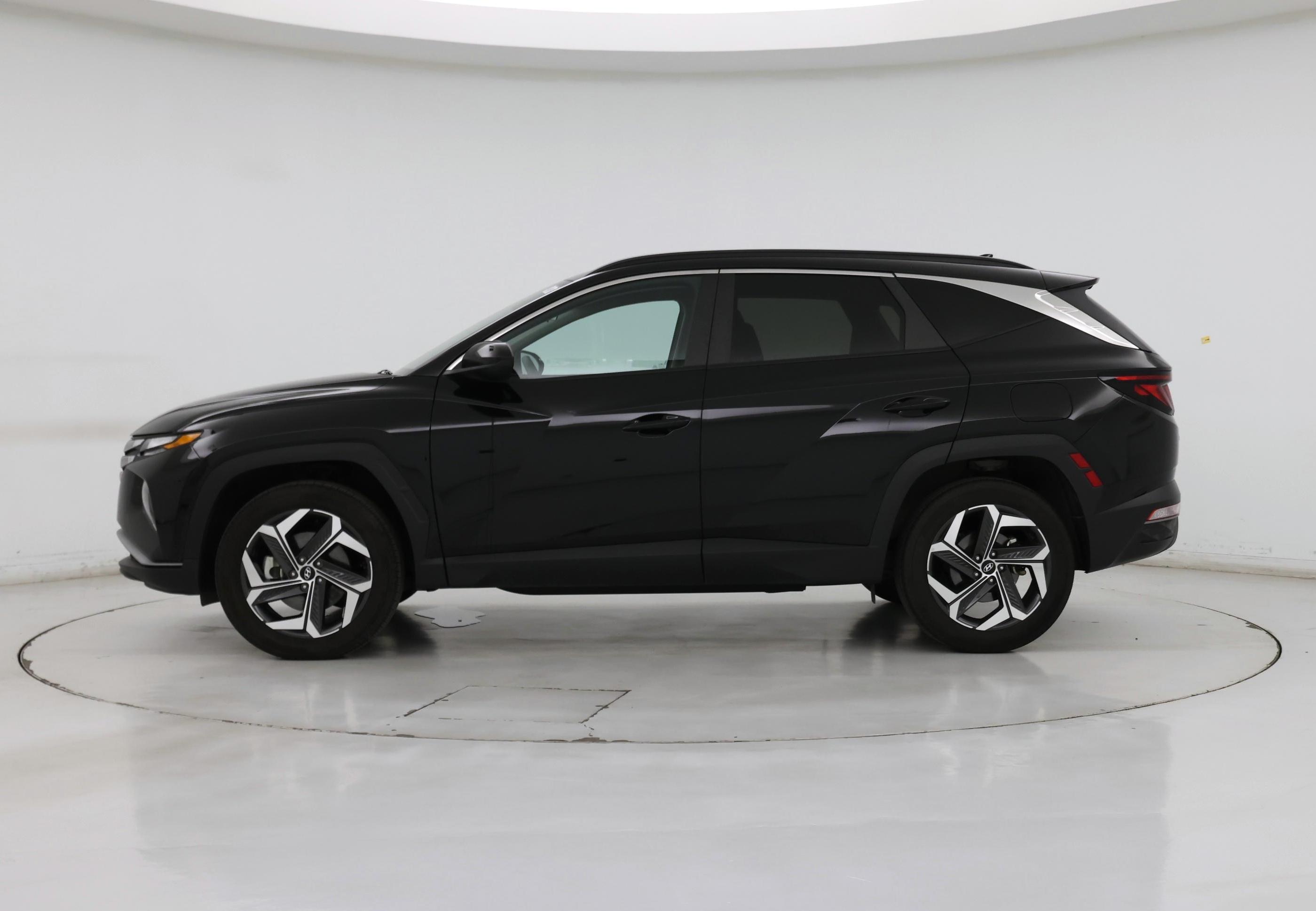 Thumbnail: 2024 Hyundai Tucson - 3
