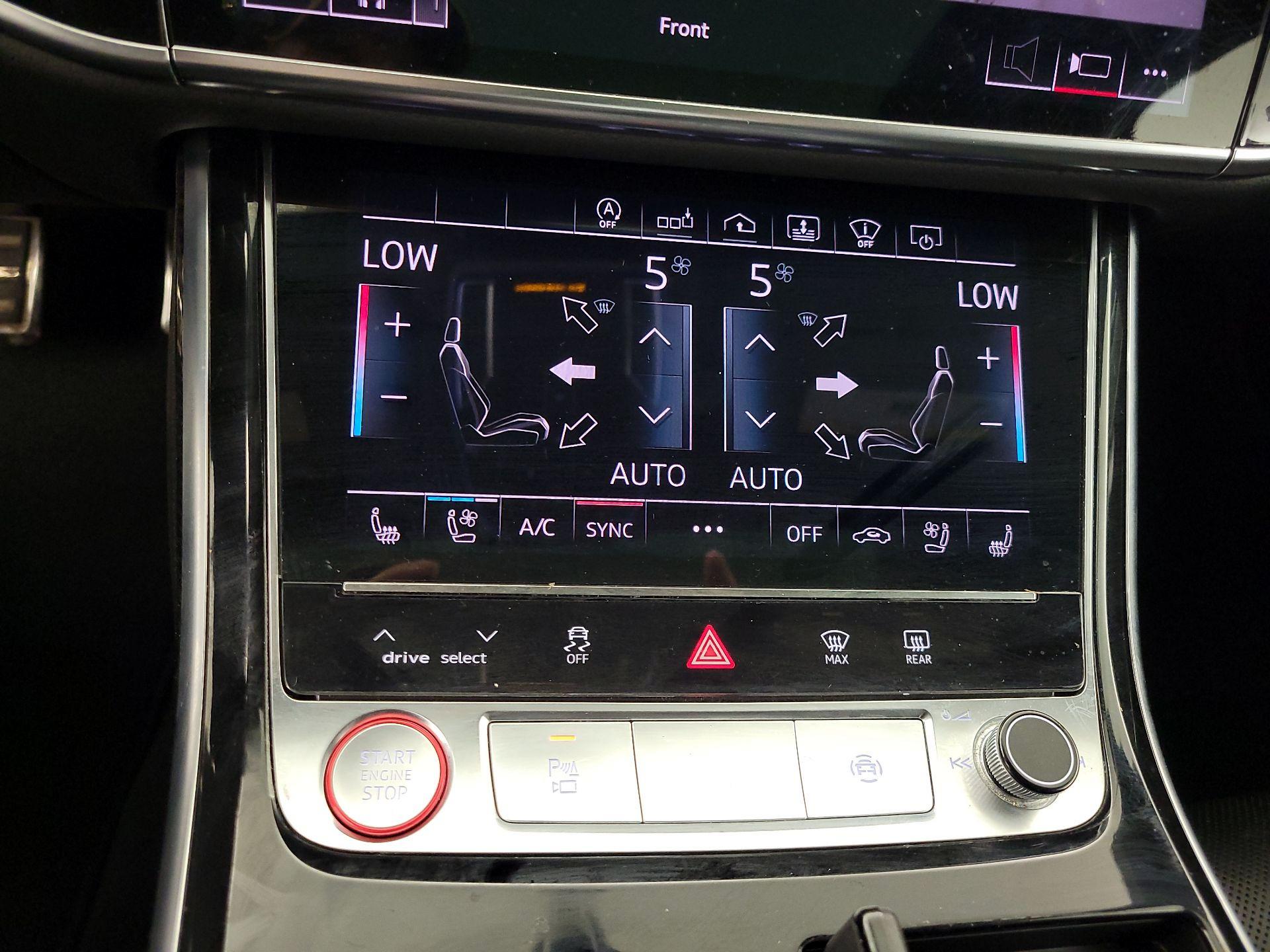 Thumbnail: 2020 Audi S8 - 16