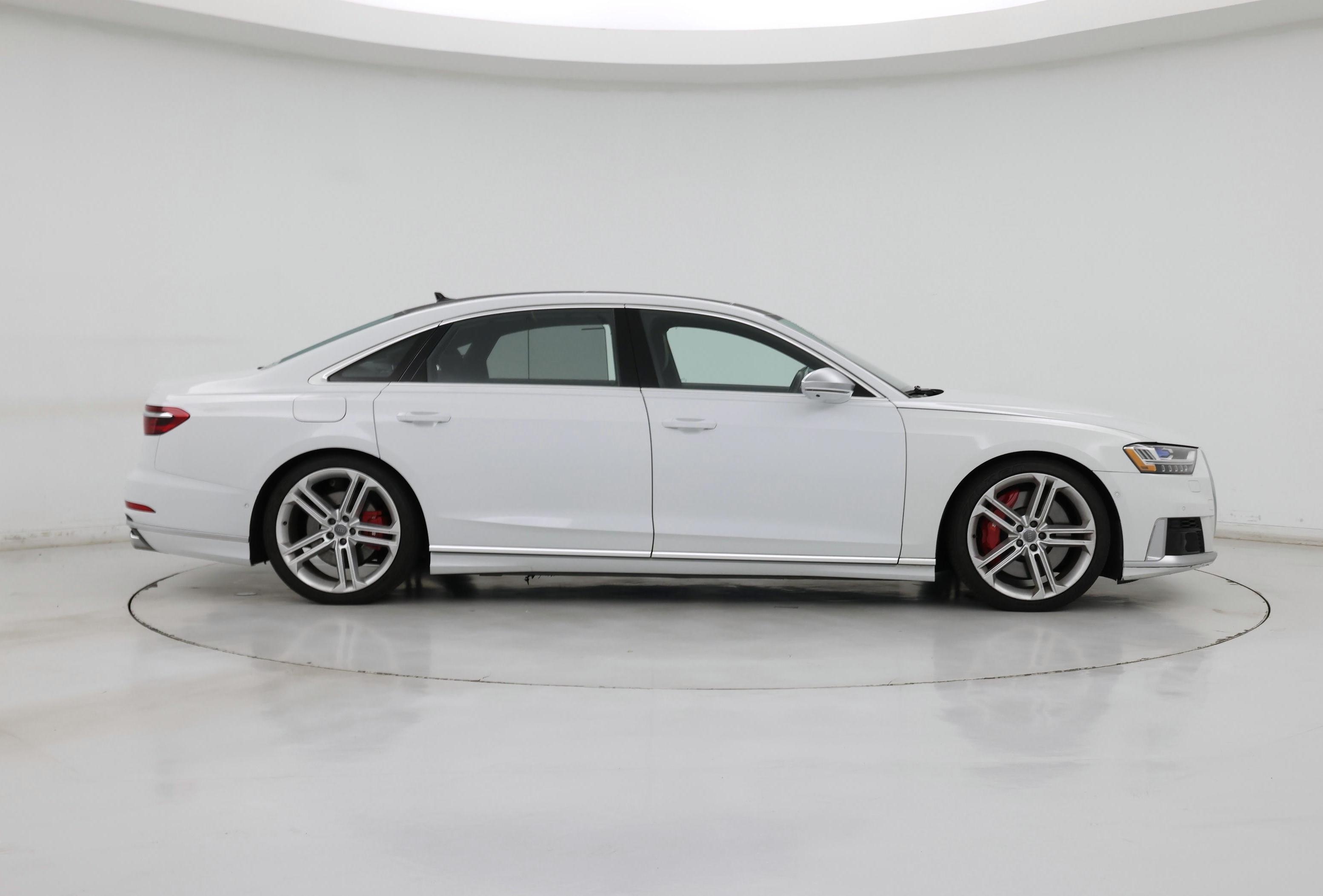 Thumbnail: 2020 Audi S8 - 7