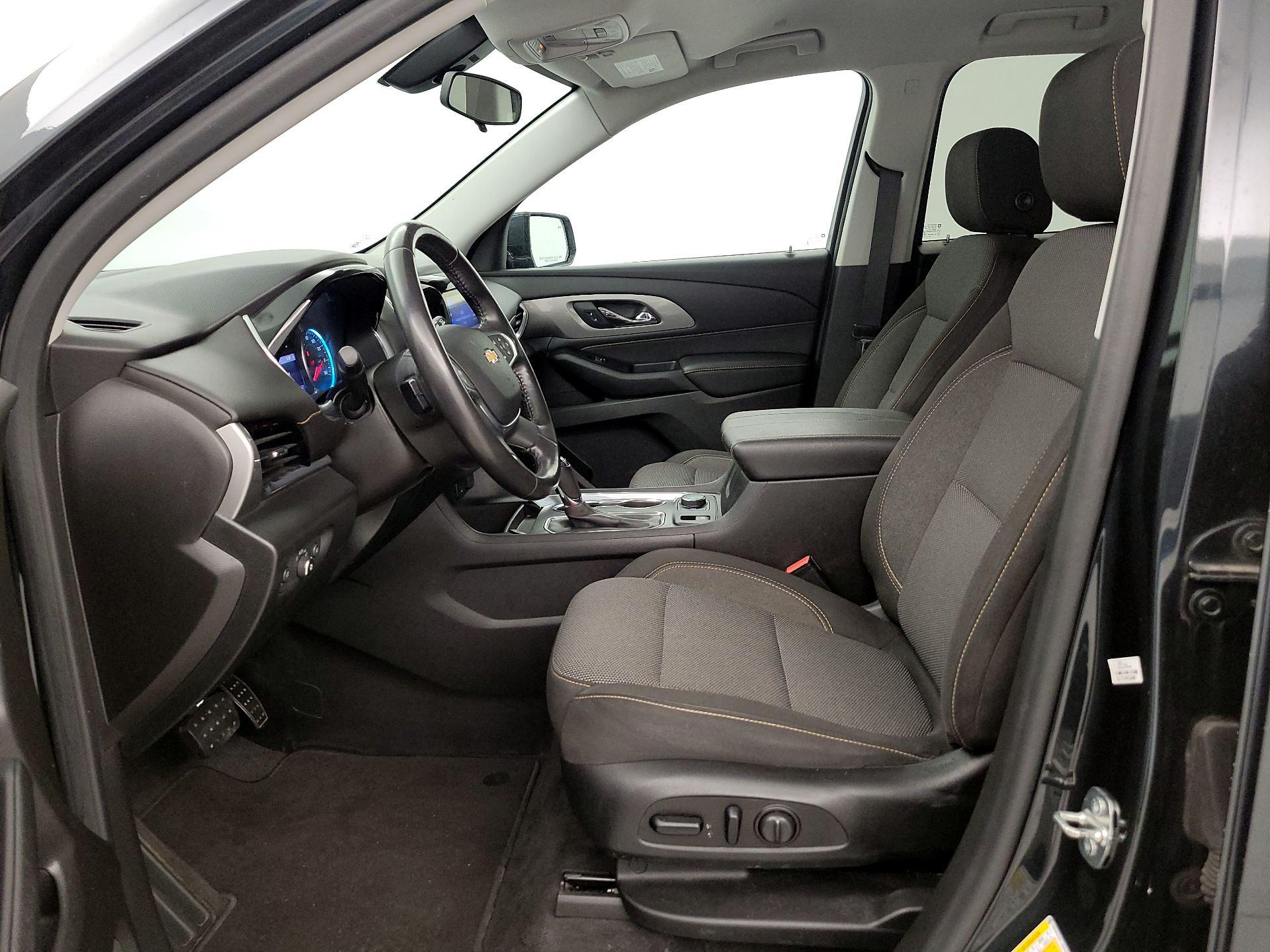 Thumbnail: 2020 Chevrolet Traverse - 11