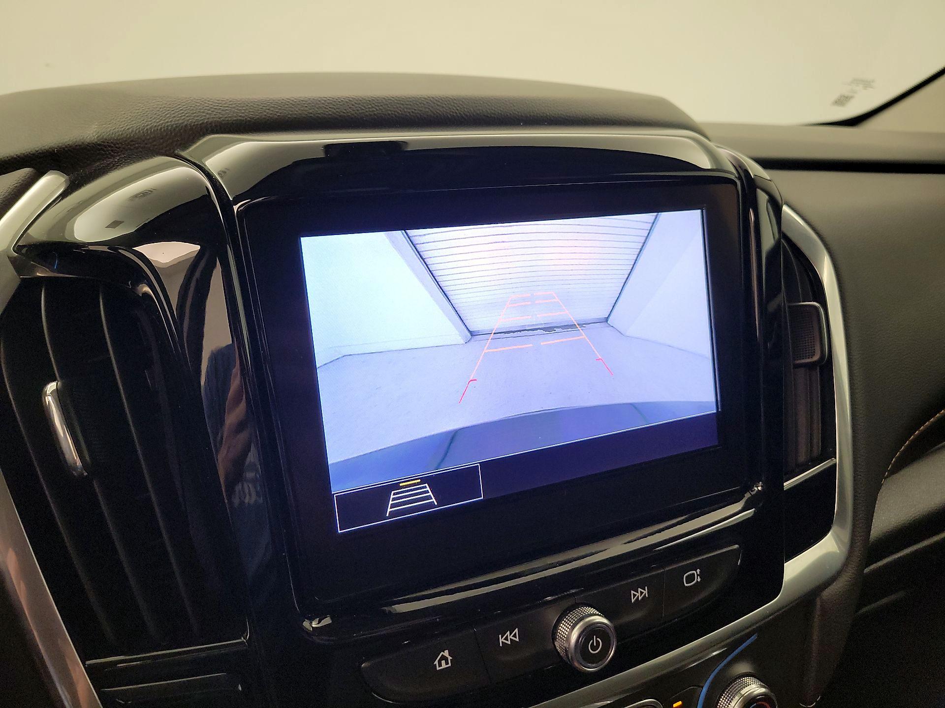 Thumbnail: 2020 Chevrolet Traverse - 14