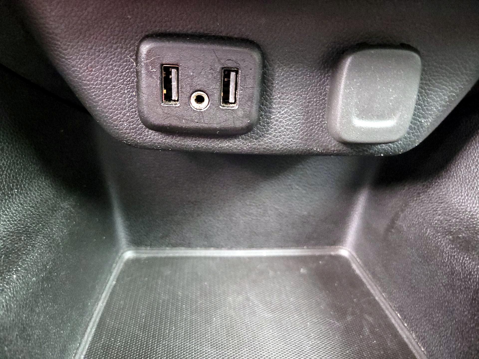 Thumbnail: 2020 Chevrolet Traverse - 18