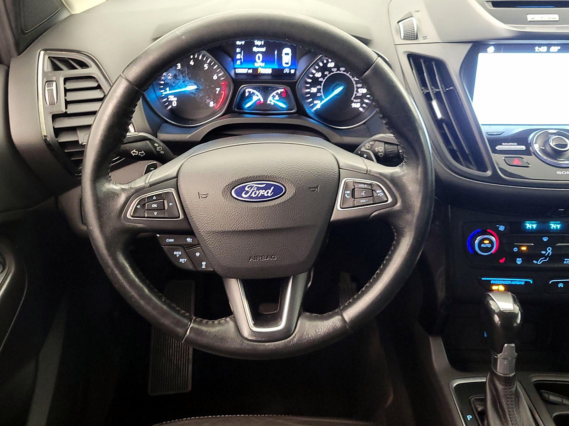 Thumbnail: 2017 Ford Escape - 10