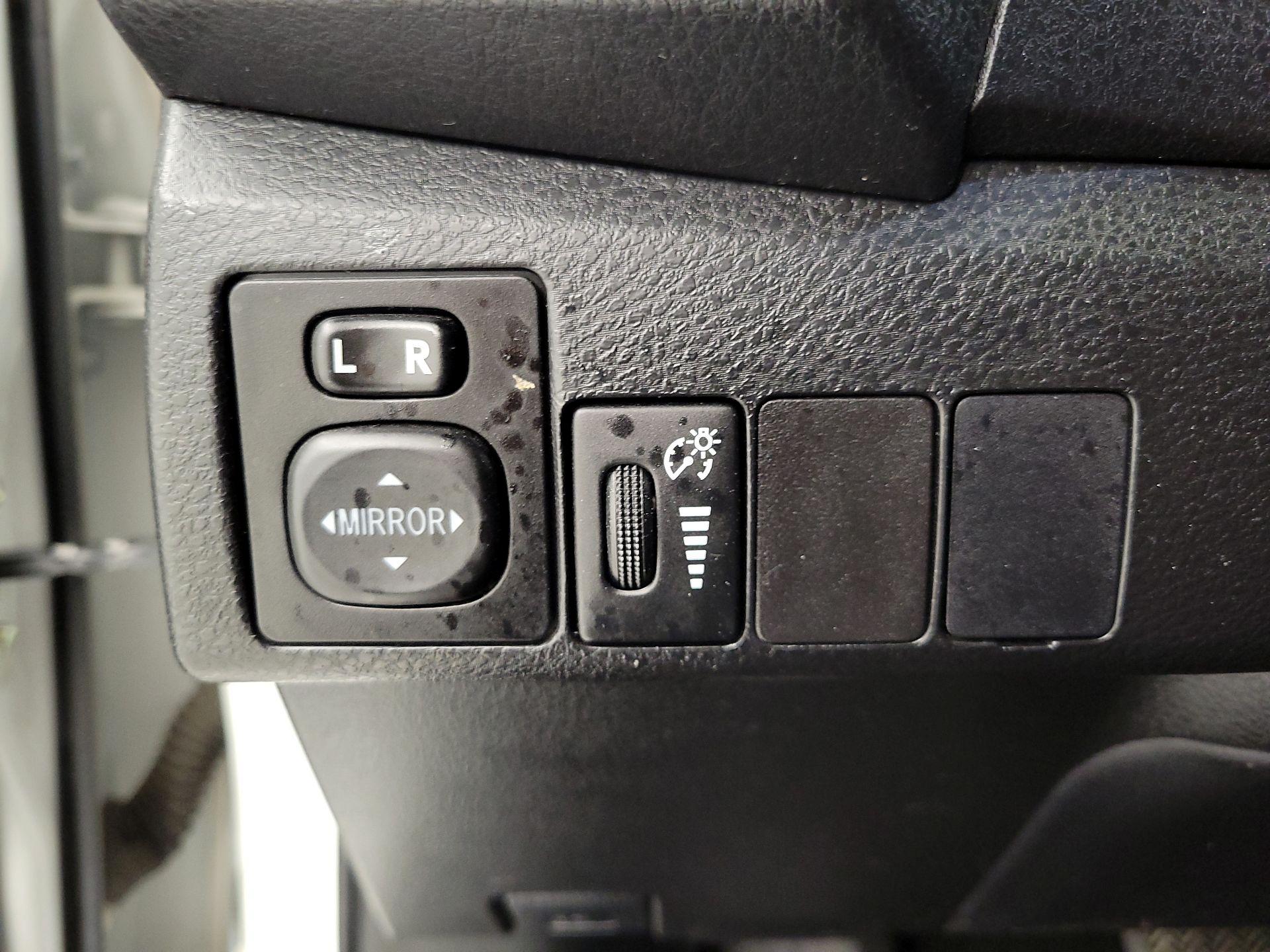 Thumbnail: 2014 Toyota Corolla - 13
