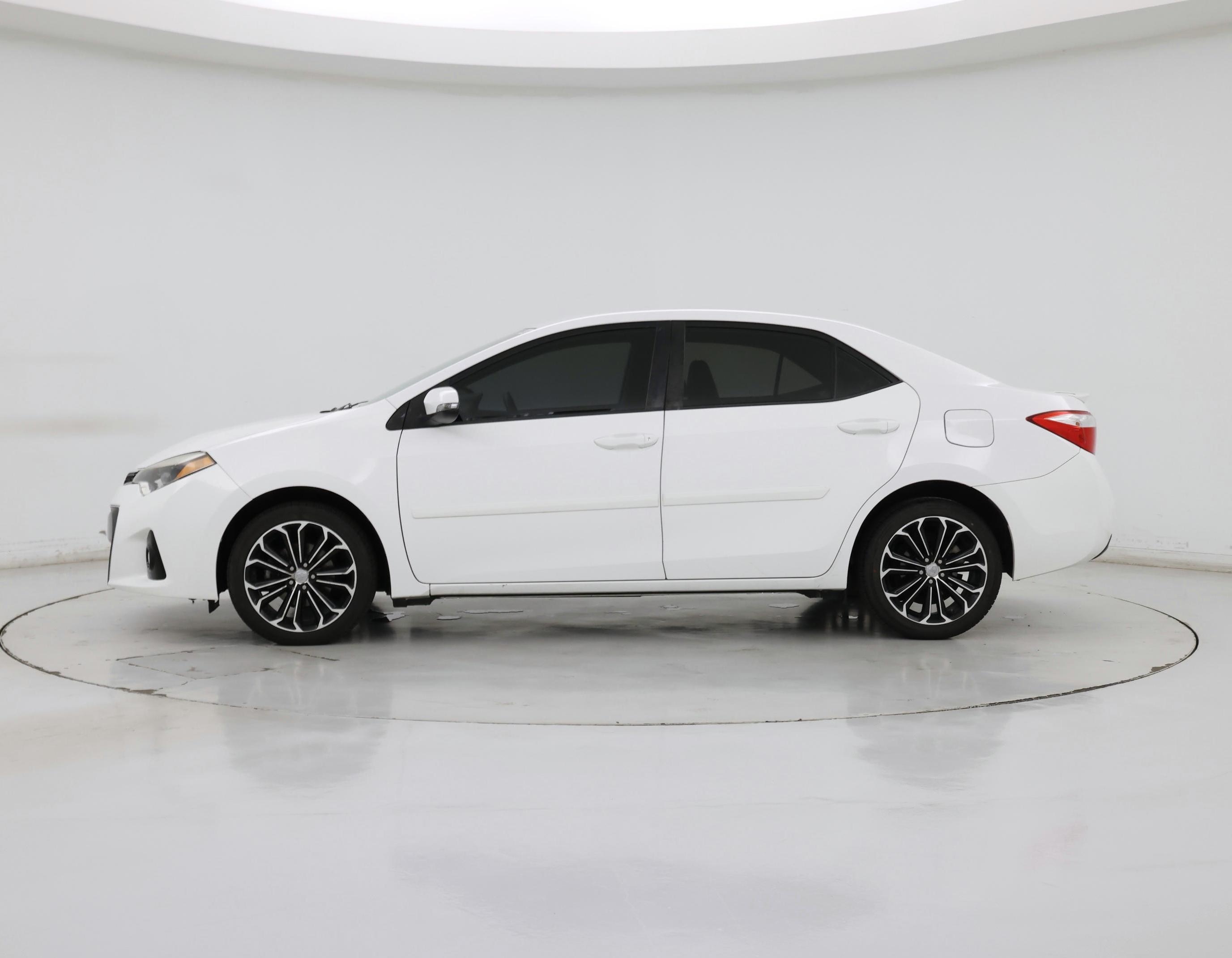 Thumbnail: 2014 Toyota Corolla - 3