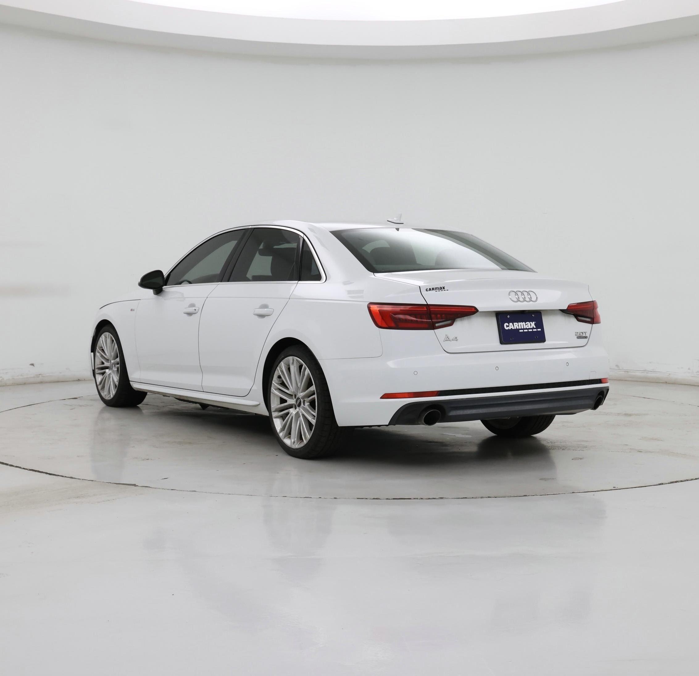 Thumbnail: 2017 Audi A4 - 2