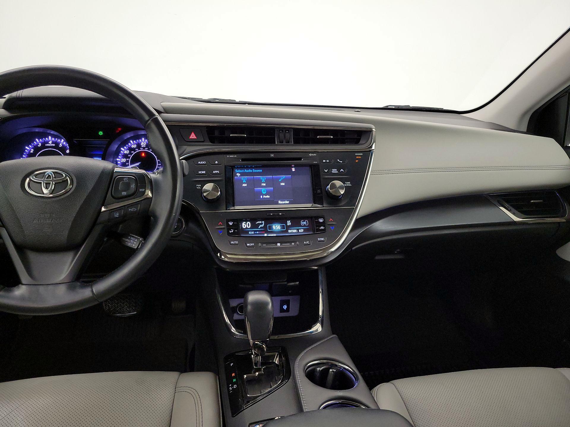 Thumbnail: 2017 Toyota Avalon - 9
