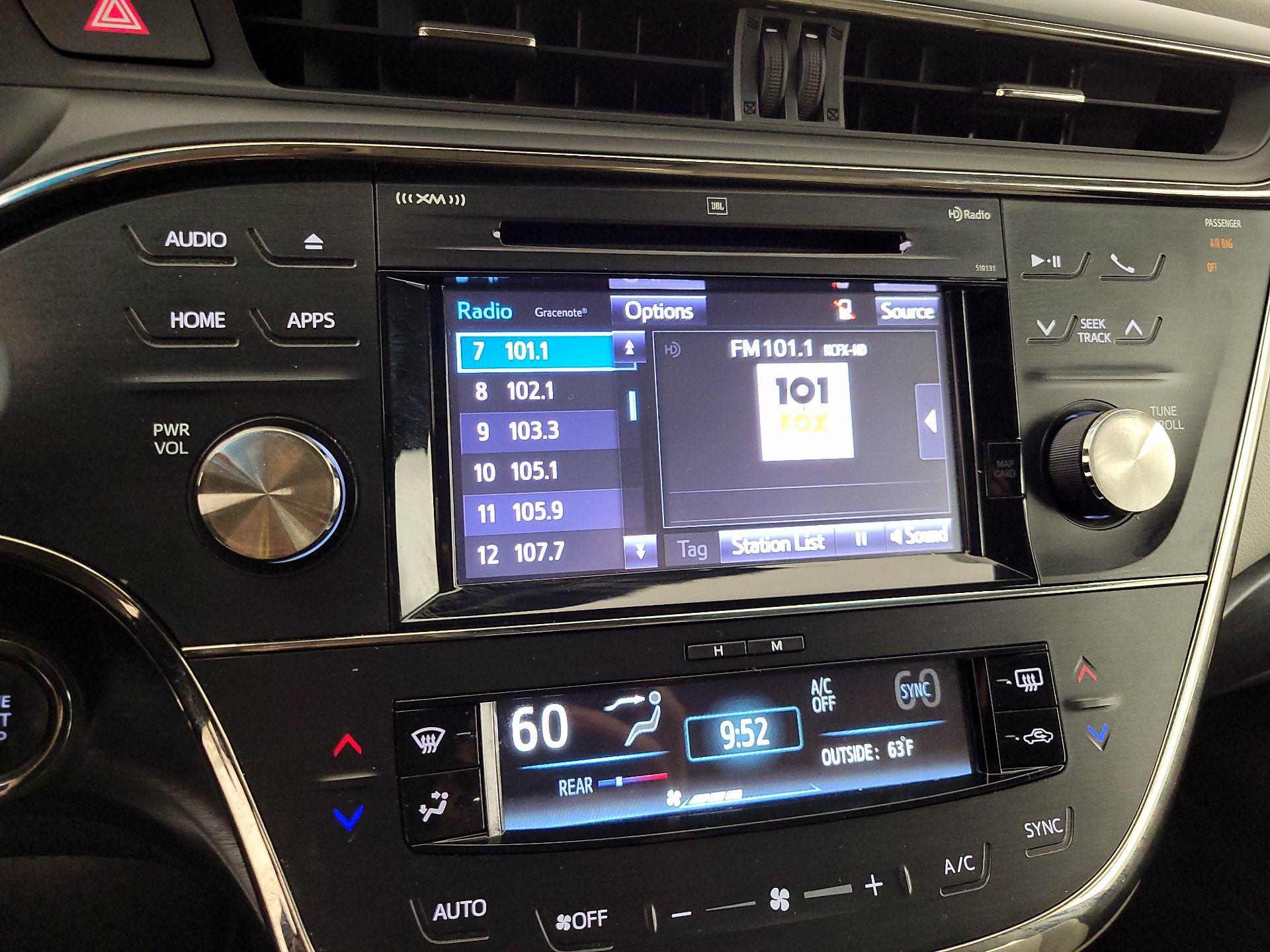 Thumbnail: 2017 Toyota Avalon - 15
