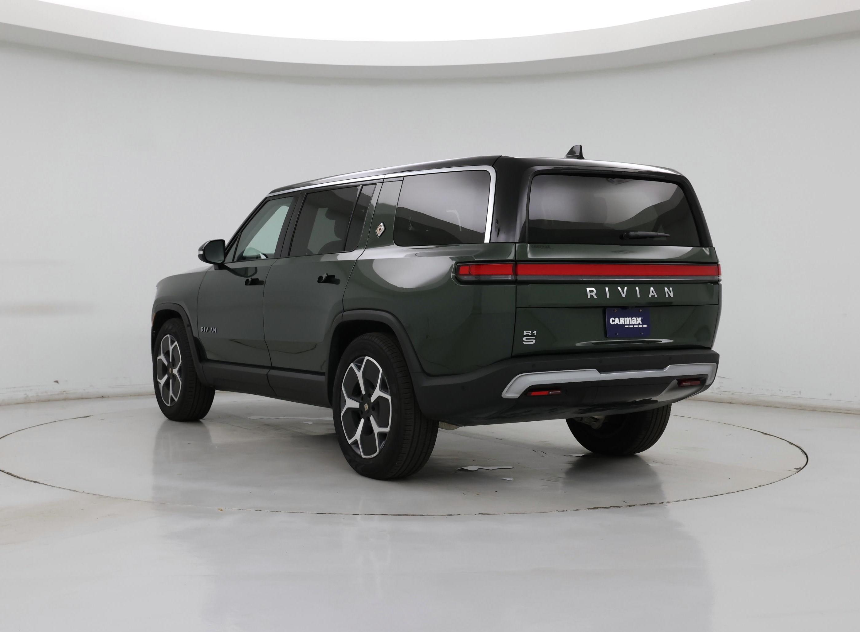 Thumbnail: 2024 Rivian R1S - 2
