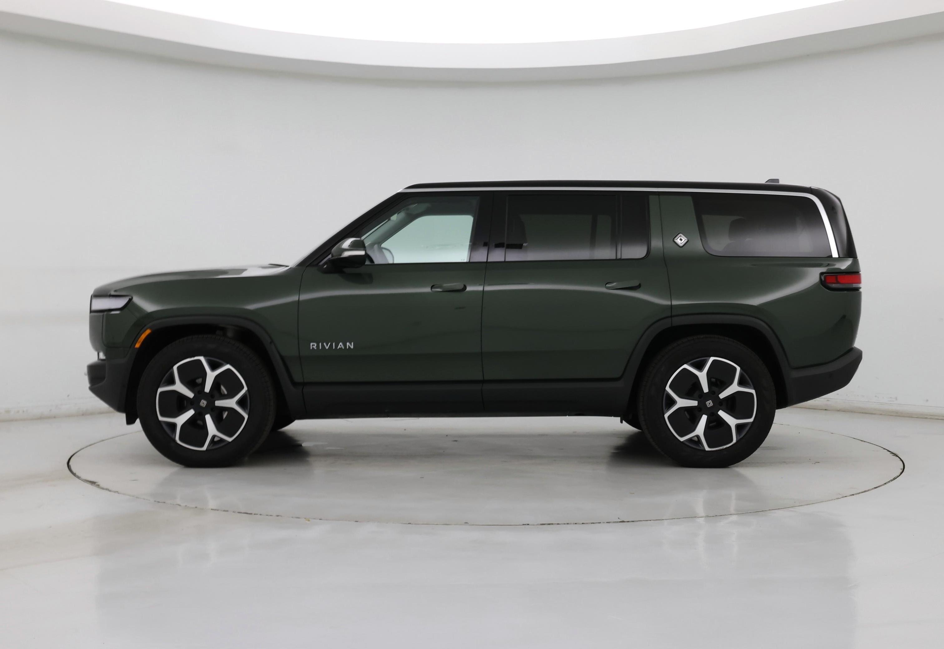 Thumbnail: 2024 Rivian R1S - 3