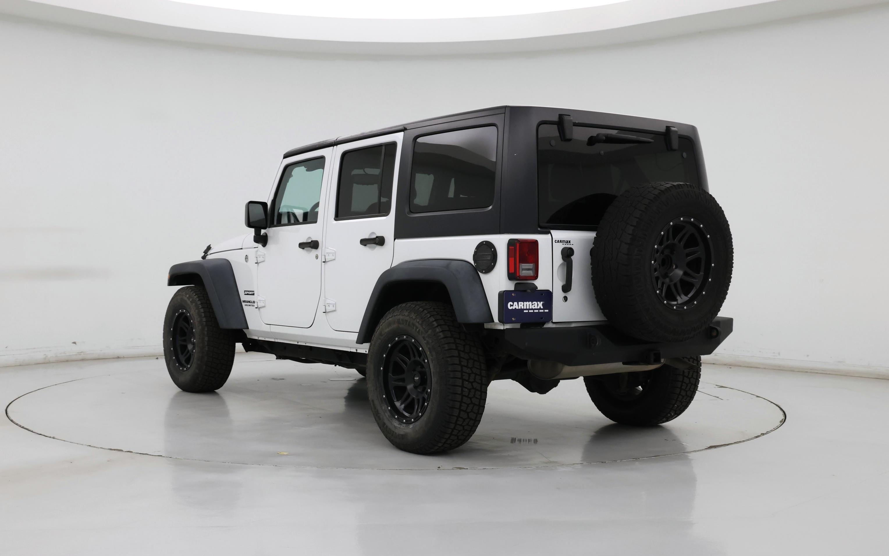 Thumbnail: 2016 Jeep Wrangler - 2