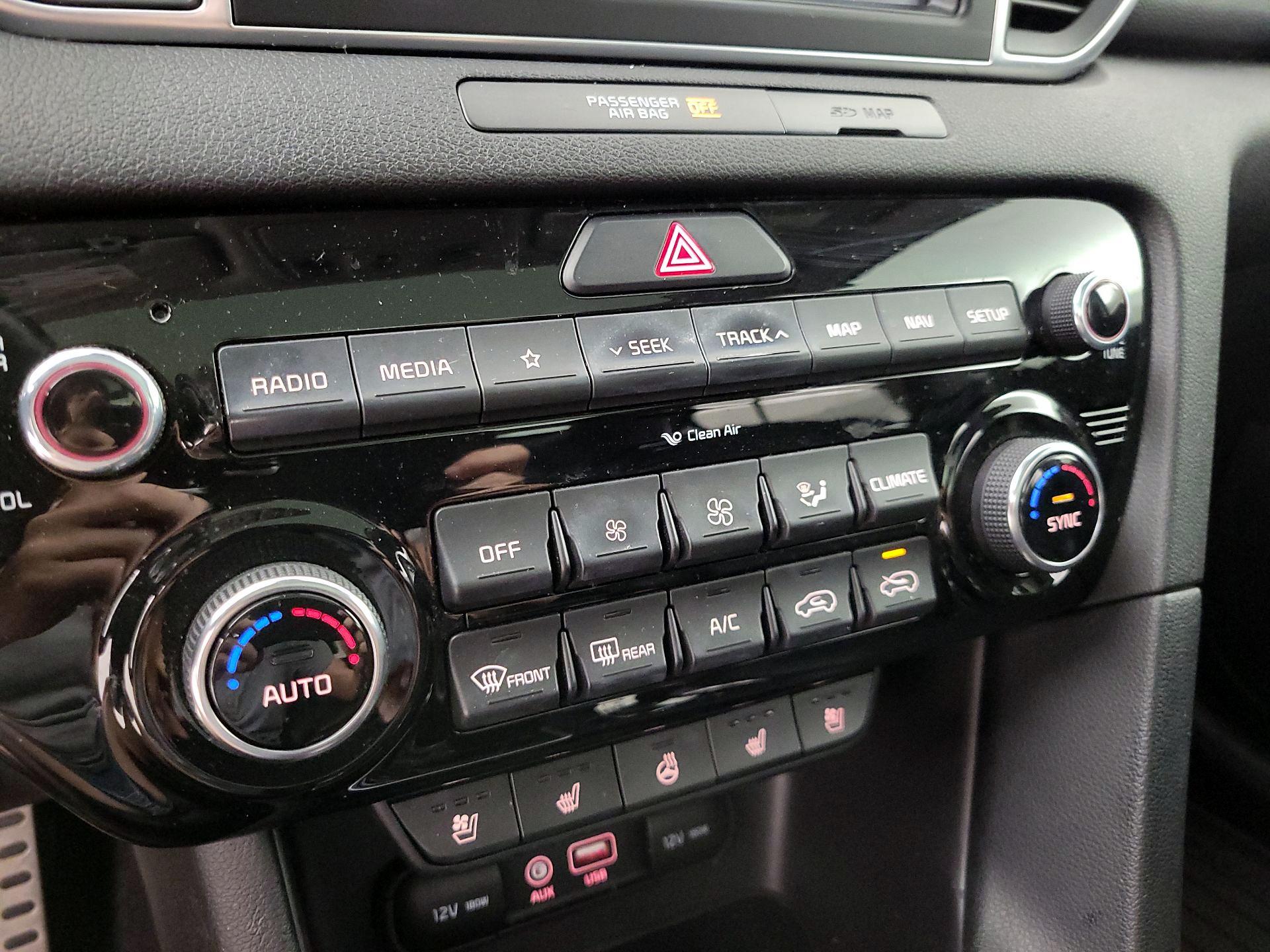 Thumbnail: 2019 Kia Sportage - 16