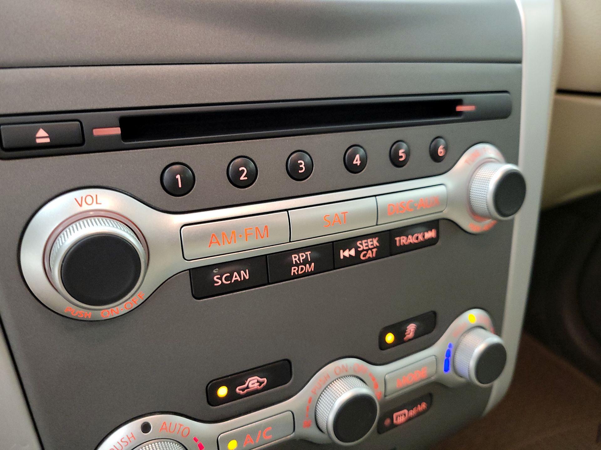Thumbnail: 2014 Nissan Murano - 16