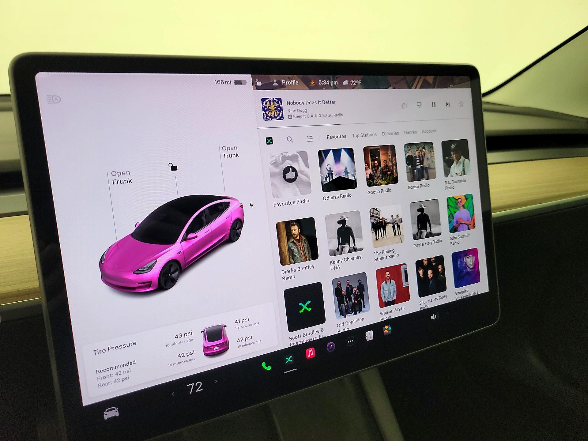 Thumbnail: 2022 Tesla Model 3 - 15
