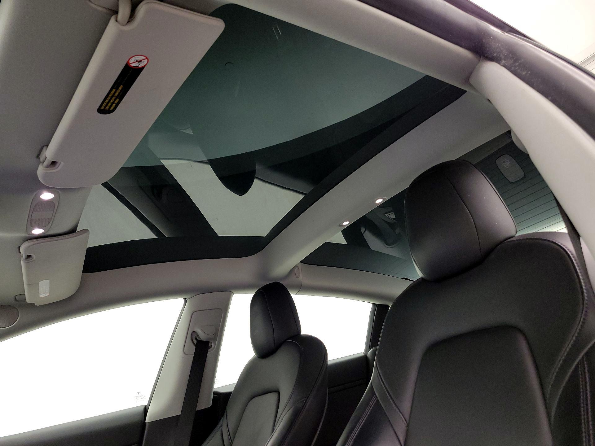 Thumbnail: 2022 Tesla Model 3 - 18