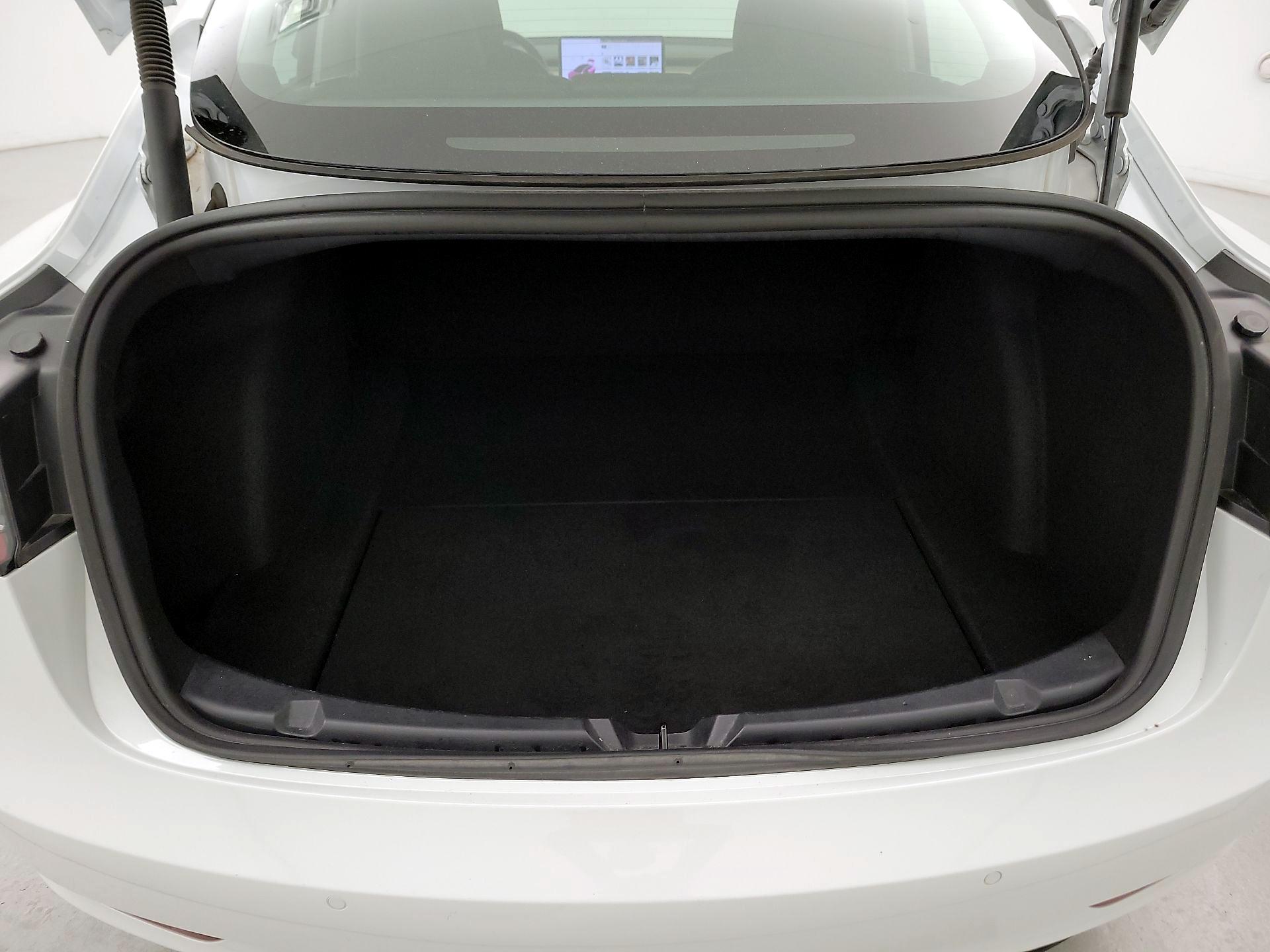 Thumbnail: 2022 Tesla Model 3 - 20