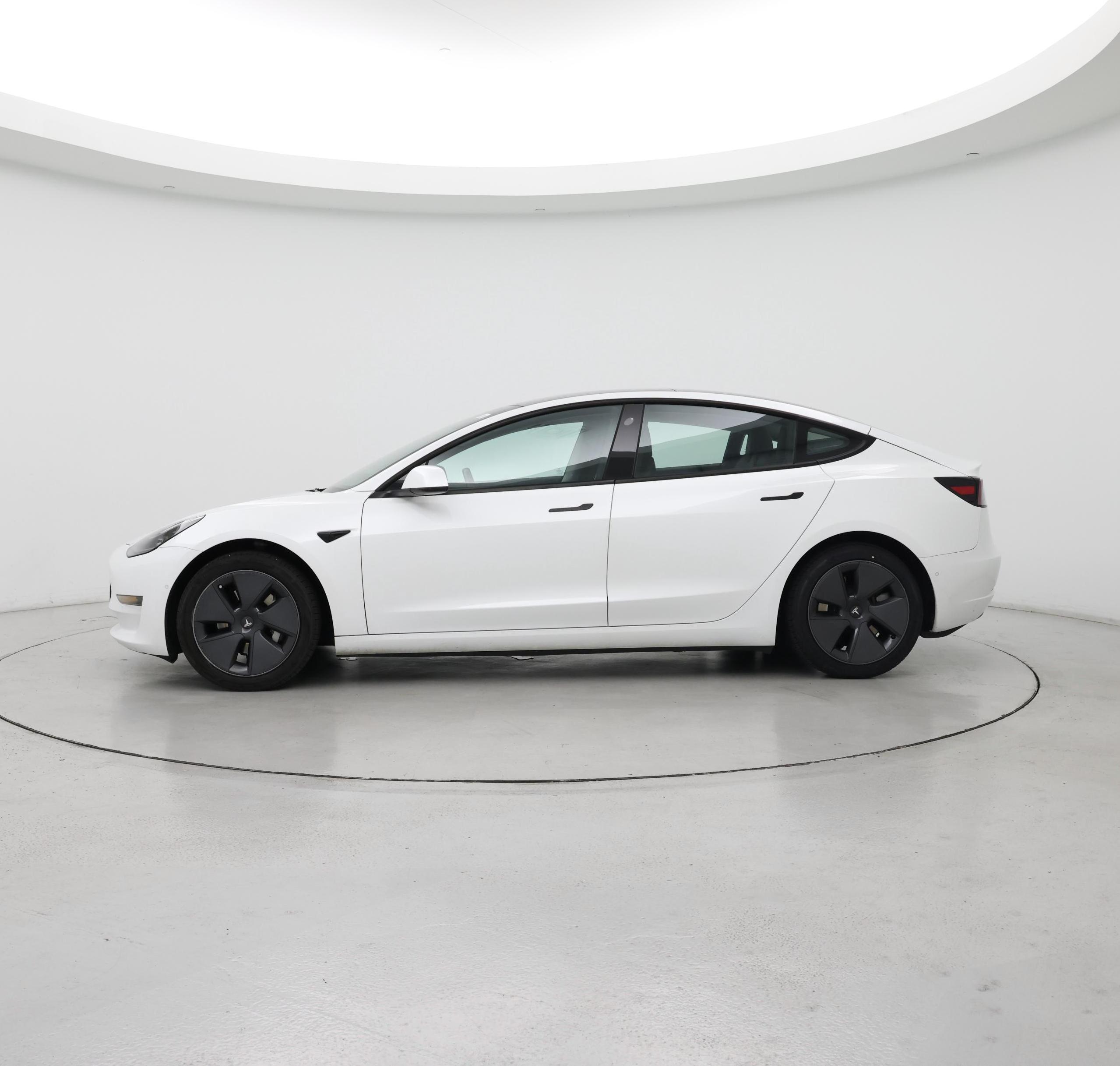 Thumbnail: 2022 Tesla Model 3 - 3