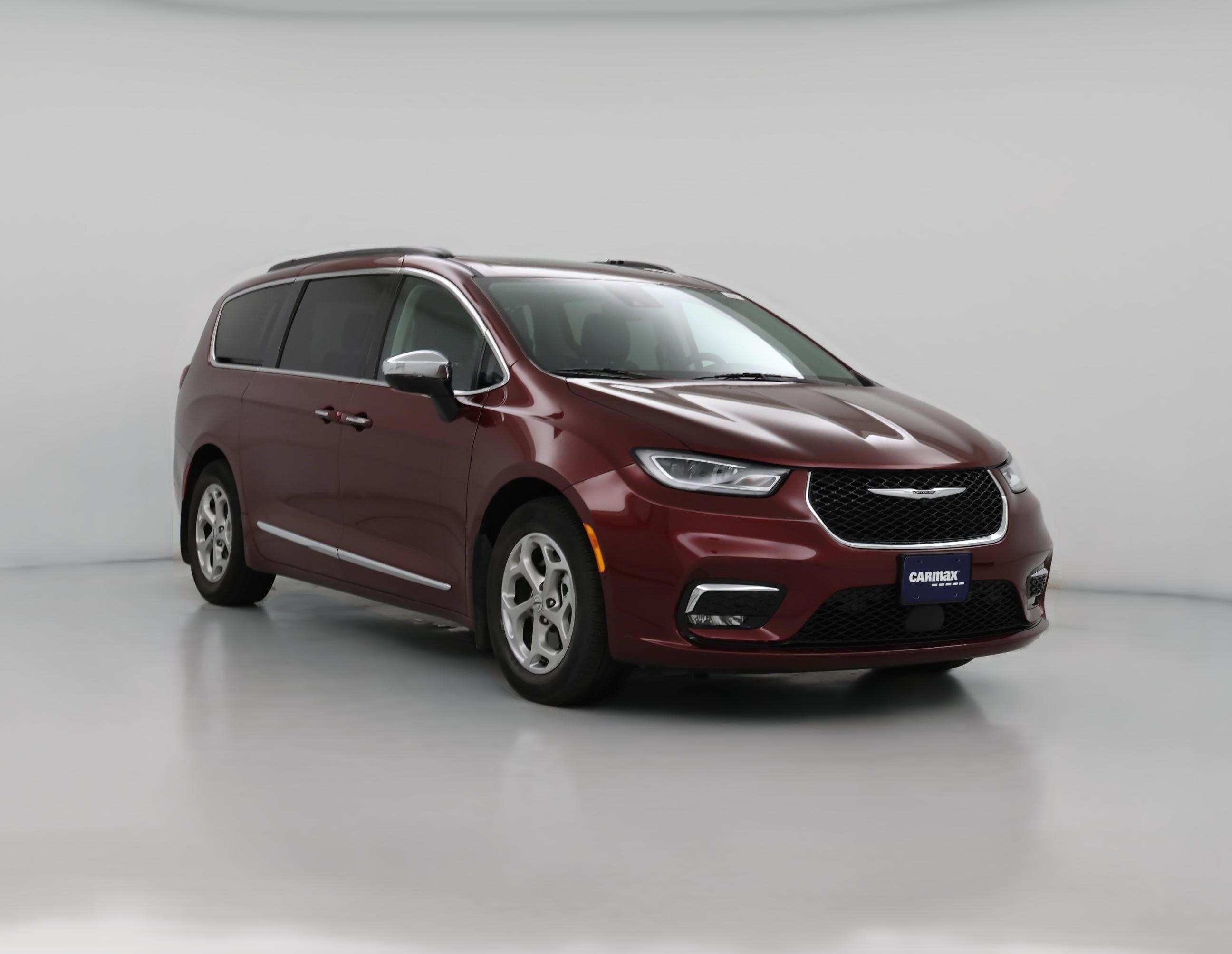 Thumbnail: 2023 Chrysler Pacifica - 1