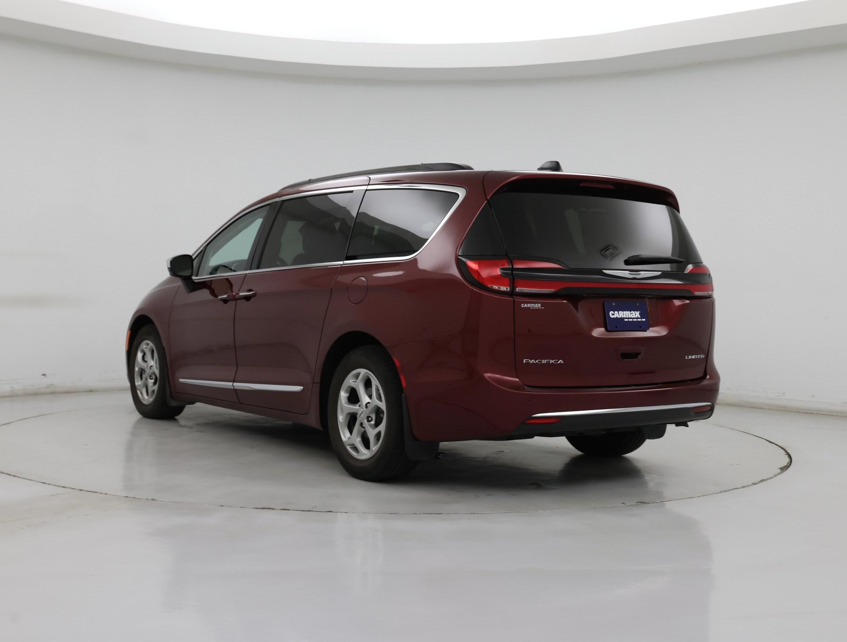 Thumbnail: 2023 Chrysler Pacifica - 2