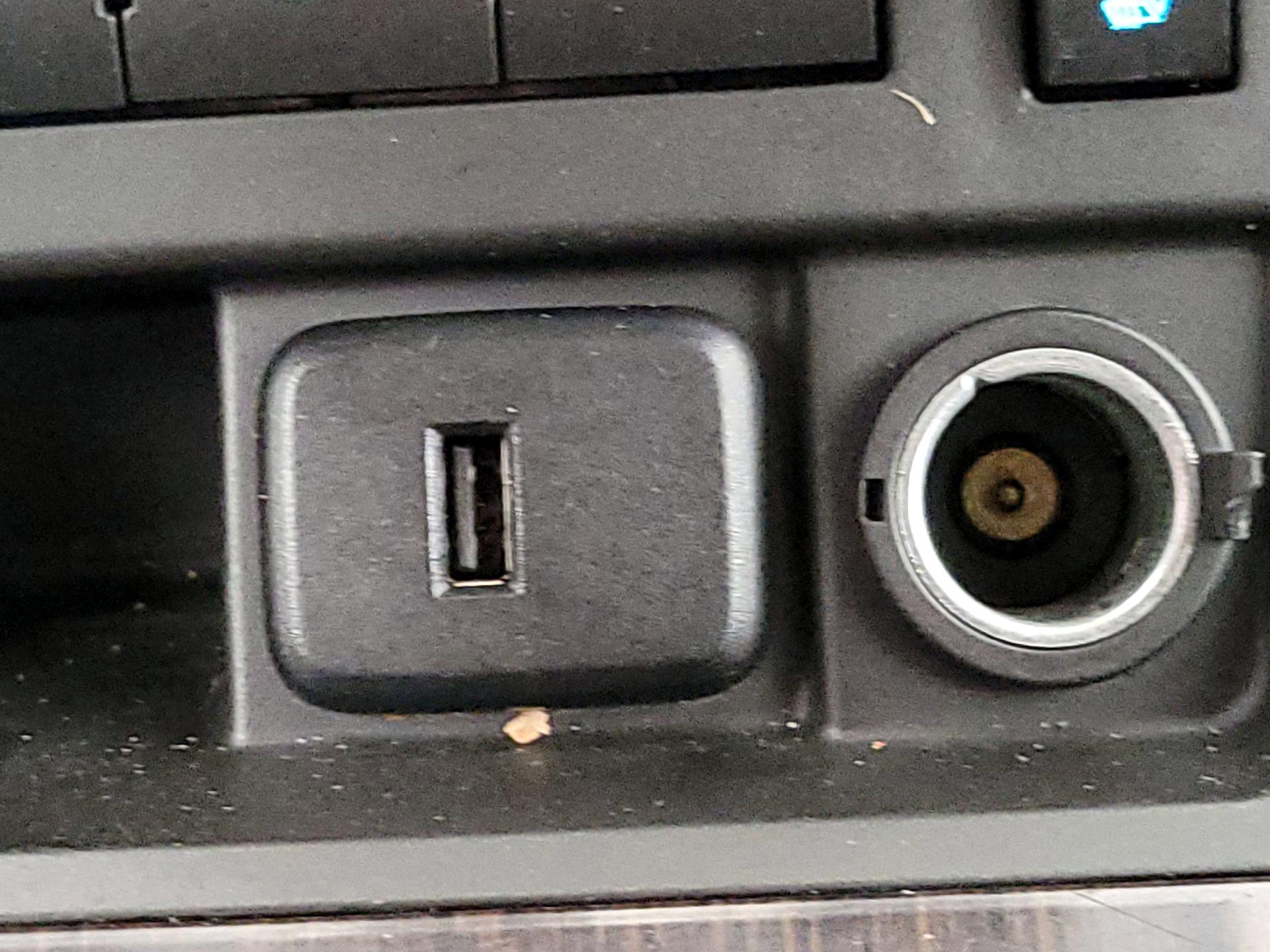 Thumbnail: 2017 Chevrolet Traverse - 18