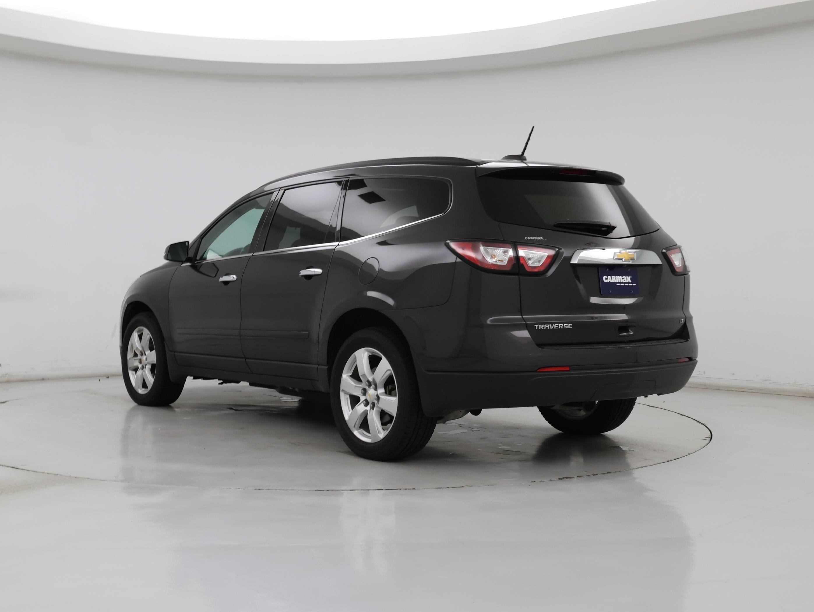 Thumbnail: 2017 Chevrolet Traverse - 2