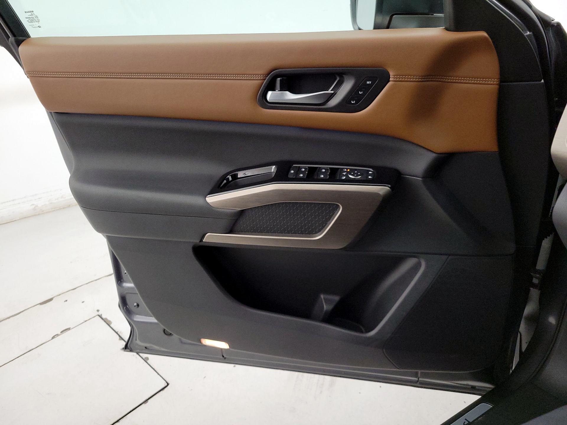 Thumbnail: 2022 Nissan Pathfinder - 12