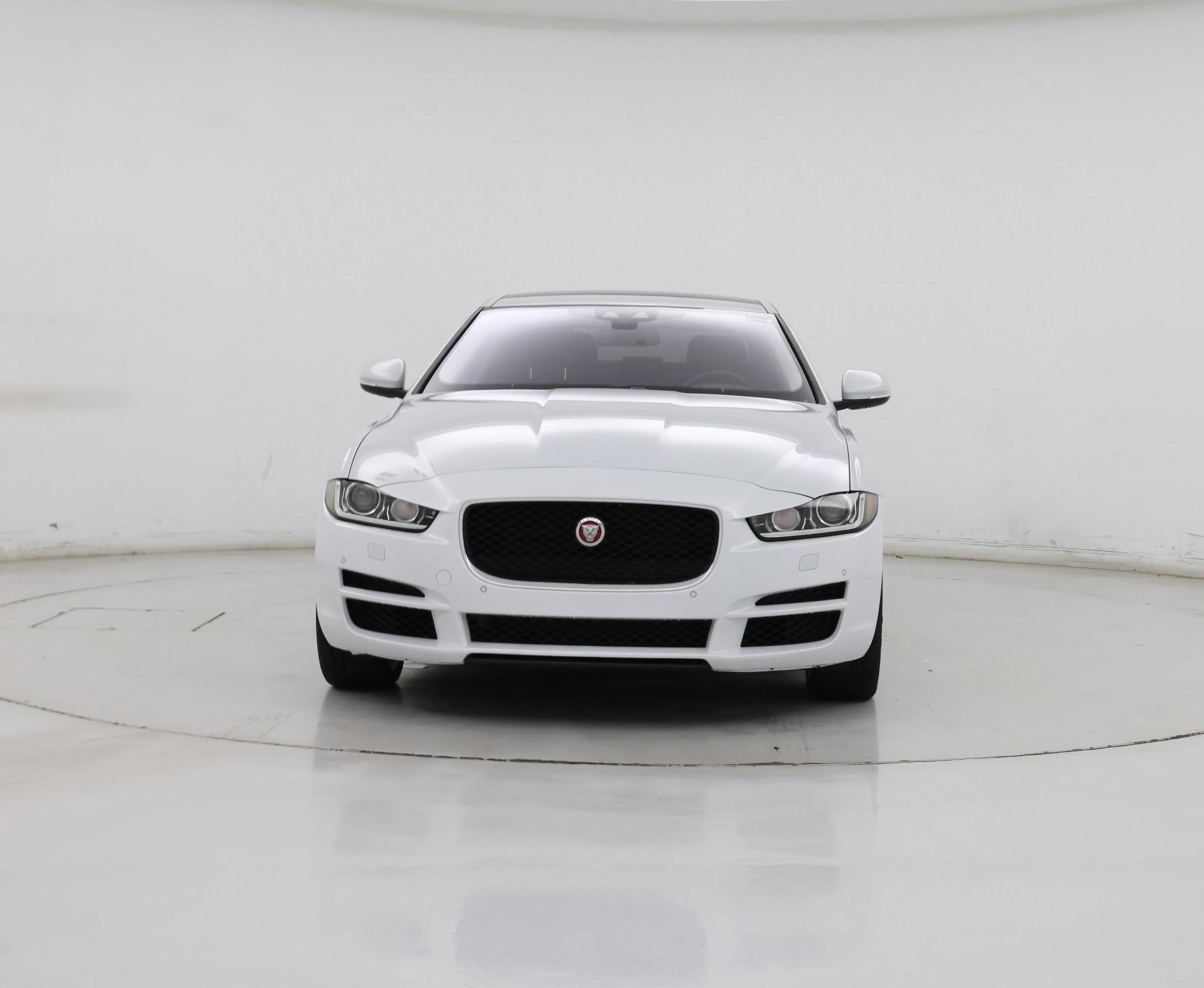 Thumbnail: 2017 Jaguar XE - 5