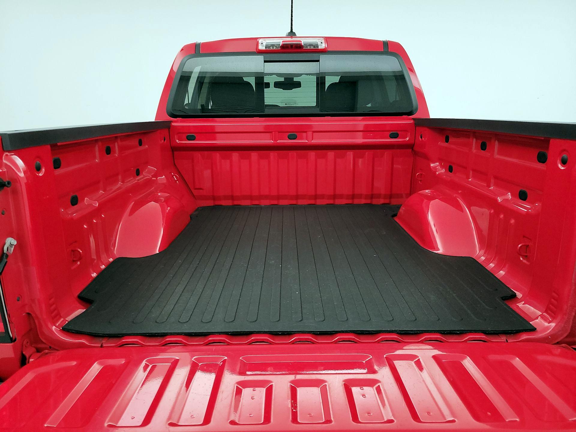 Thumbnail: 2016 Chevrolet Colorado - 20