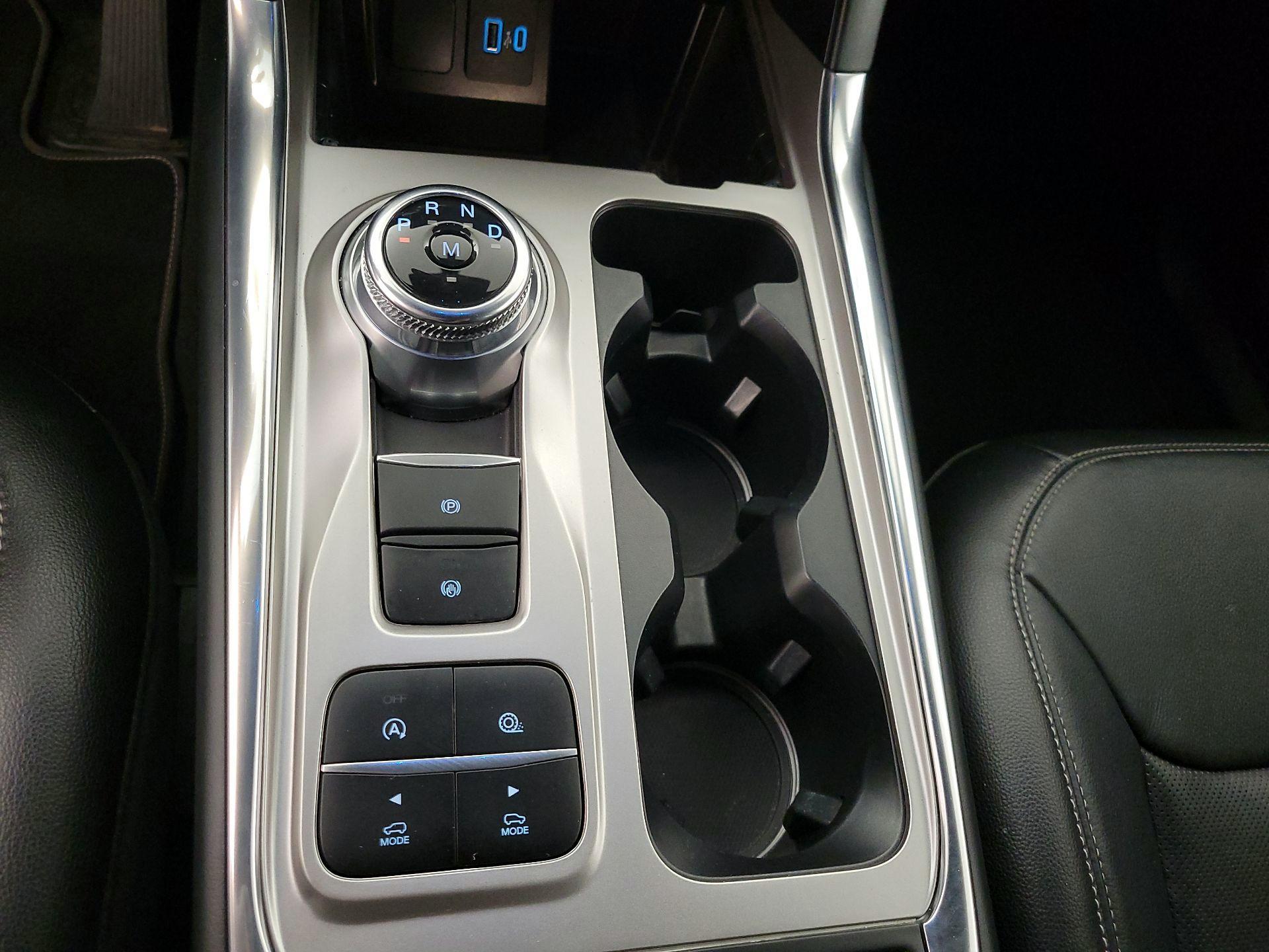 Thumbnail: 2020 Ford Explorer - 18