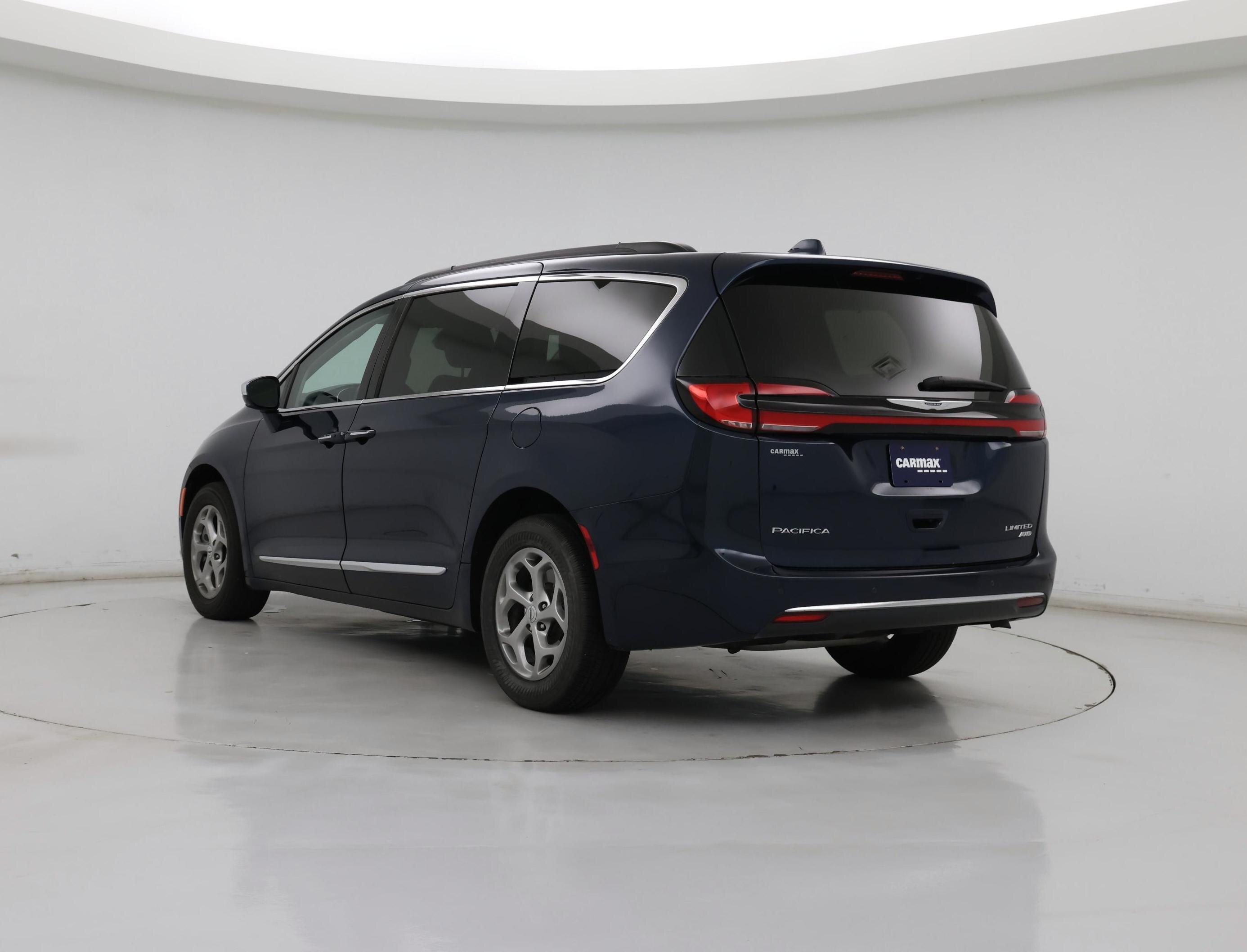 Thumbnail: 2022 Chrysler Pacifica - 2
