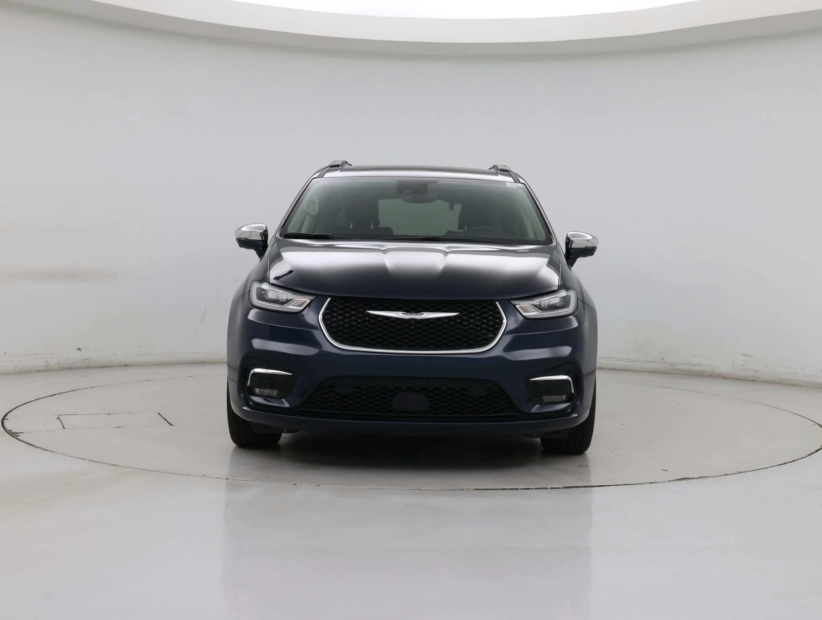 Thumbnail: 2022 Chrysler Pacifica - 5