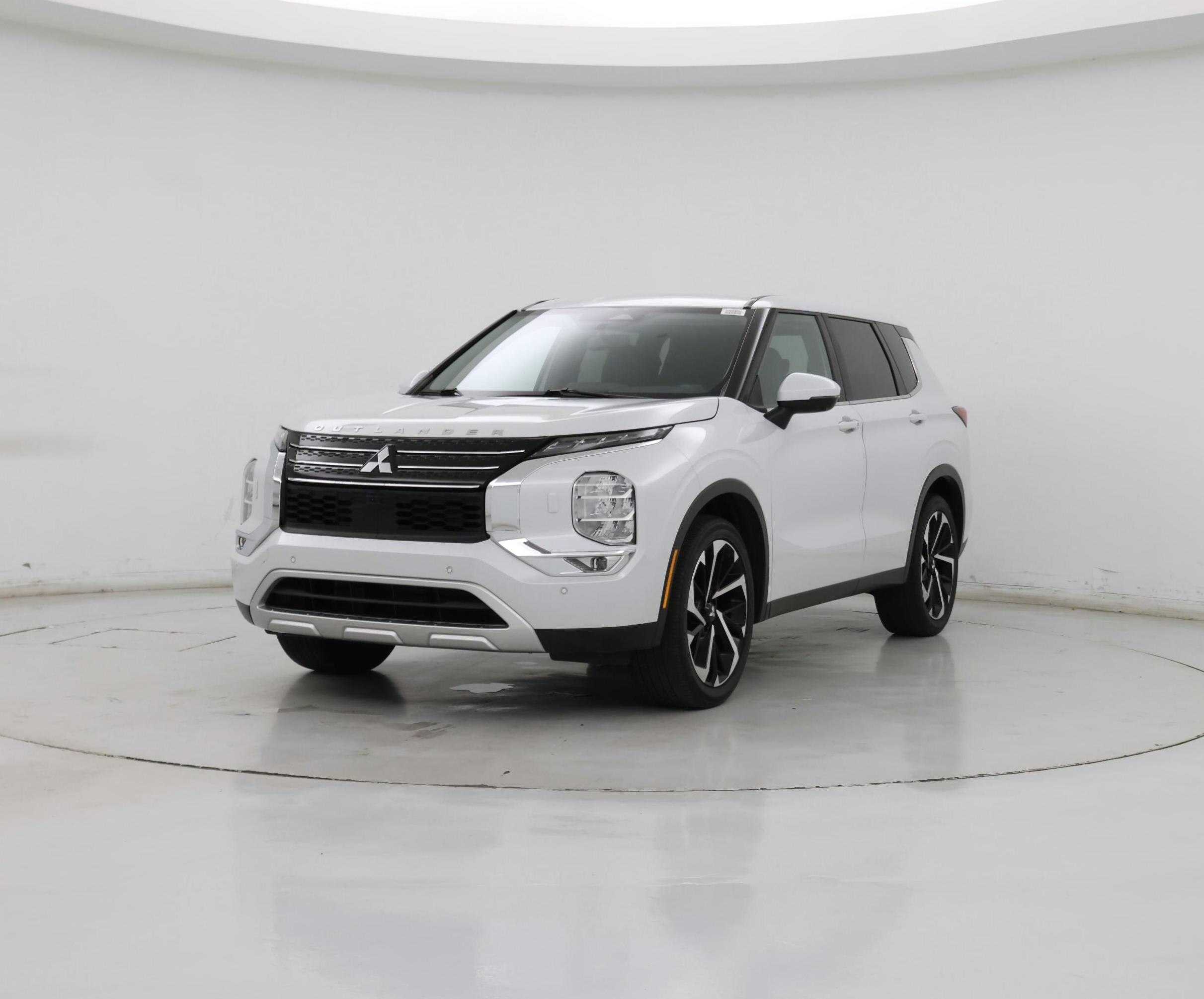 Thumbnail: 2022 Mitsubishi Outlander - 4