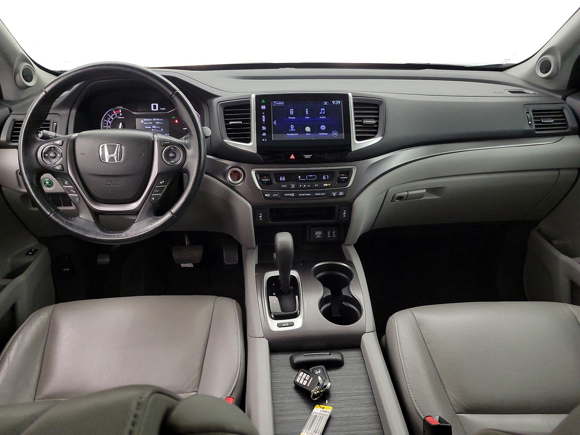 Thumbnail: 2016 Honda Pilot - 9