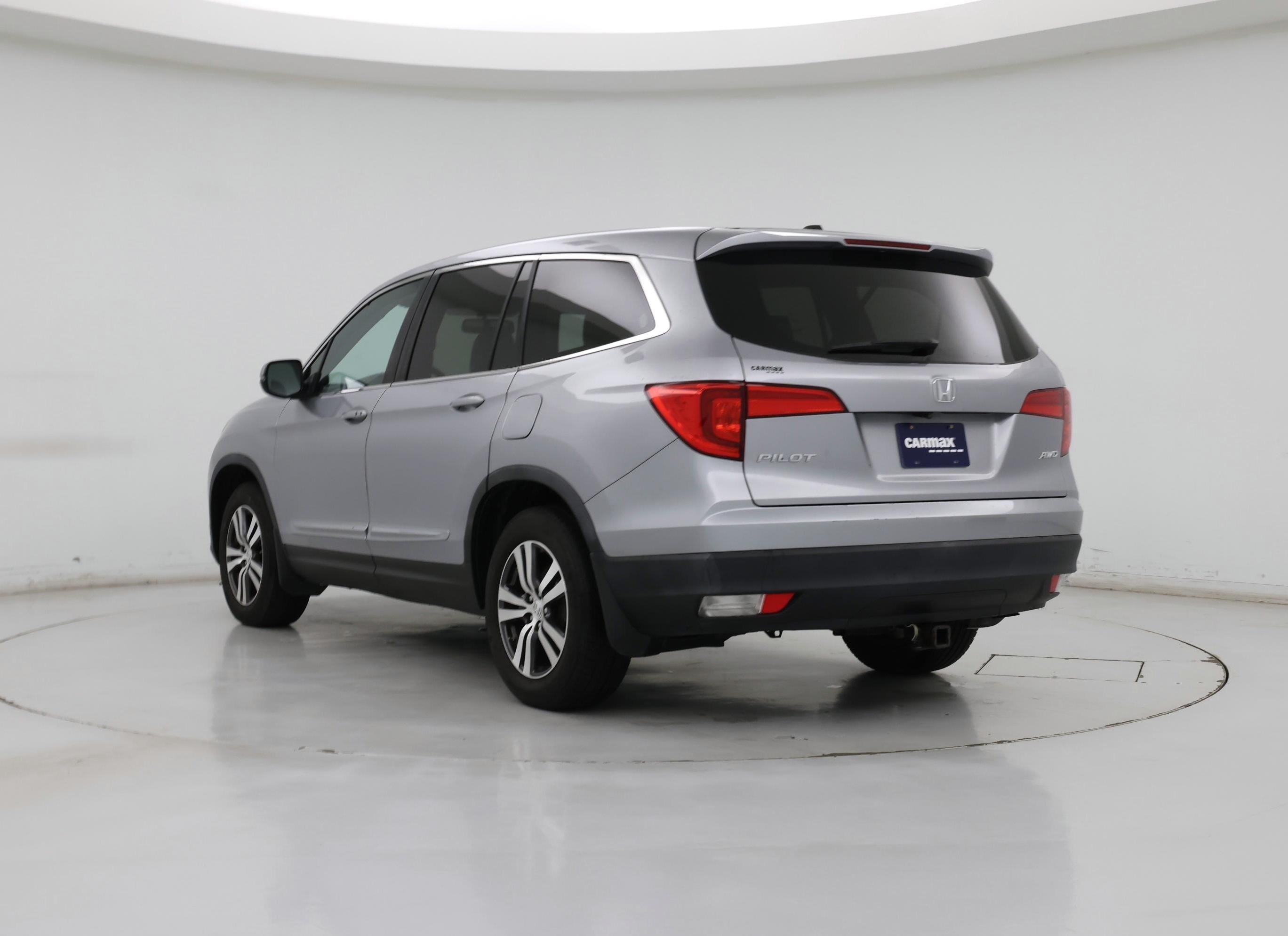 Thumbnail: 2016 Honda Pilot - 2