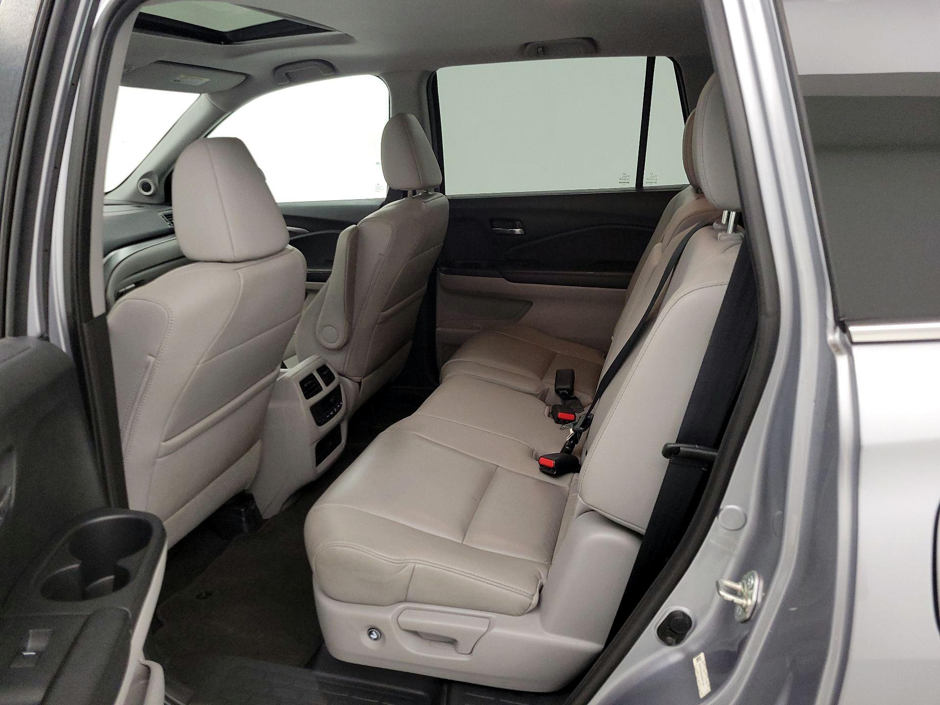 Thumbnail: 2016 Honda Pilot - 20