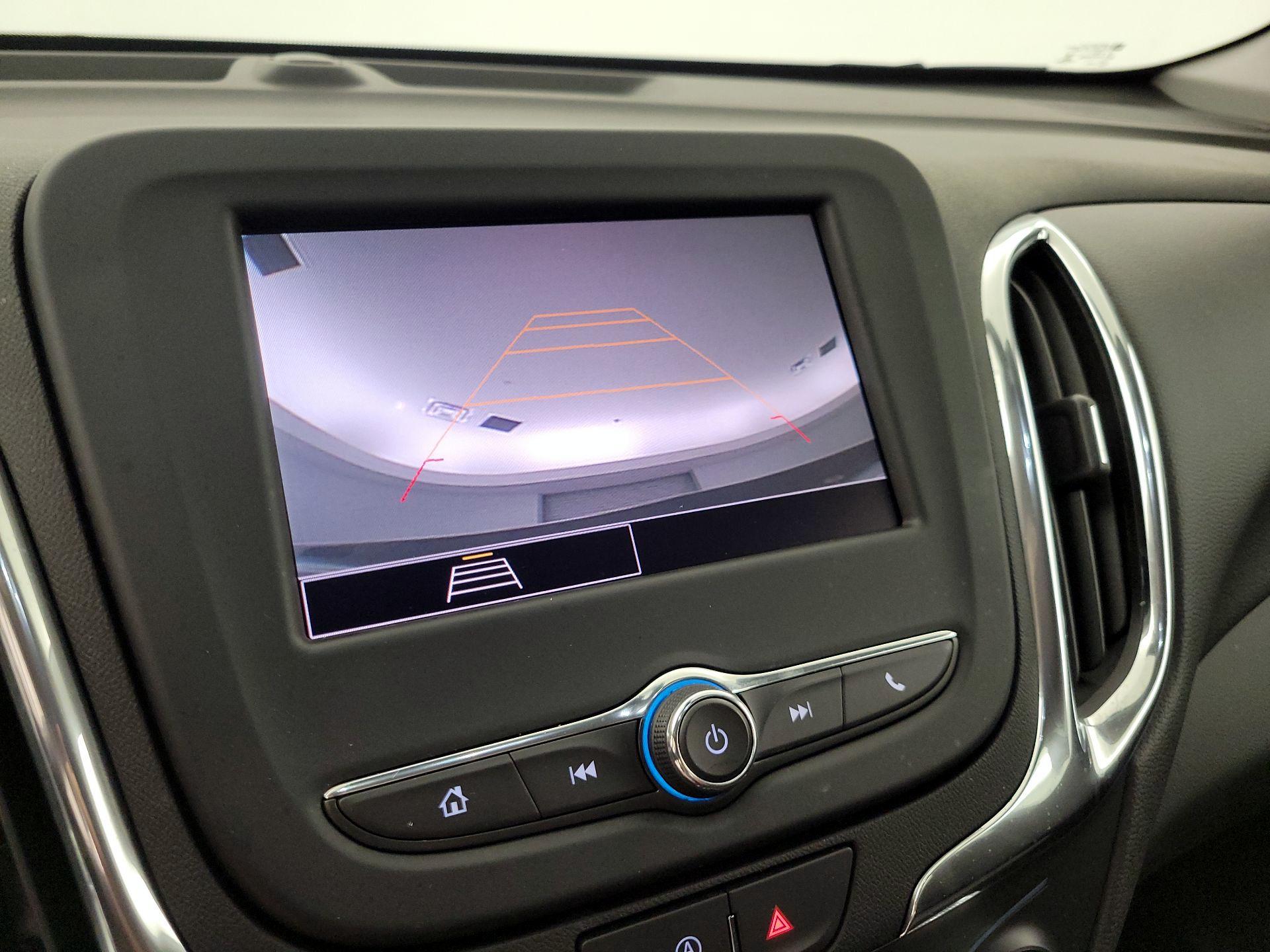 Thumbnail: 2022 Chevrolet Equinox - 14