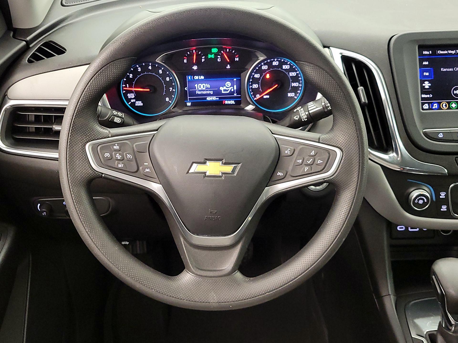 Thumbnail: 2022 Chevrolet Equinox - 10