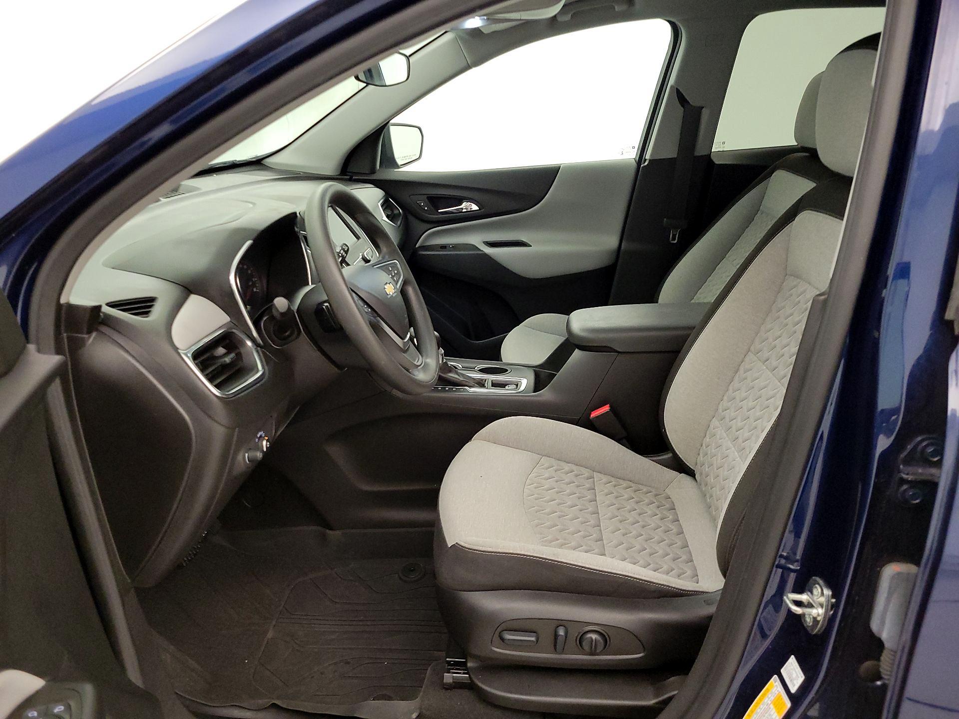 Thumbnail: 2022 Chevrolet Equinox - 11