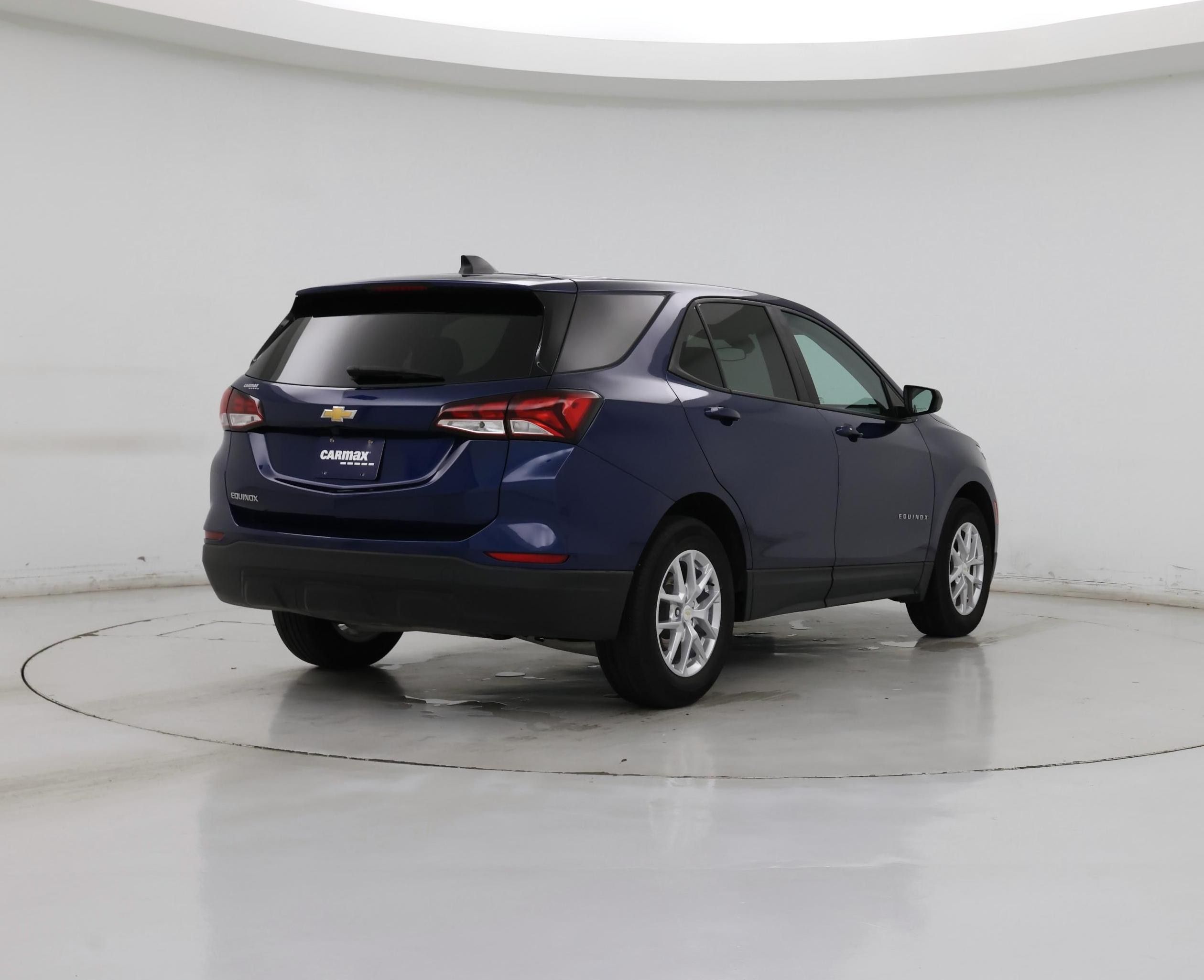Thumbnail: 2022 Chevrolet Equinox - 8