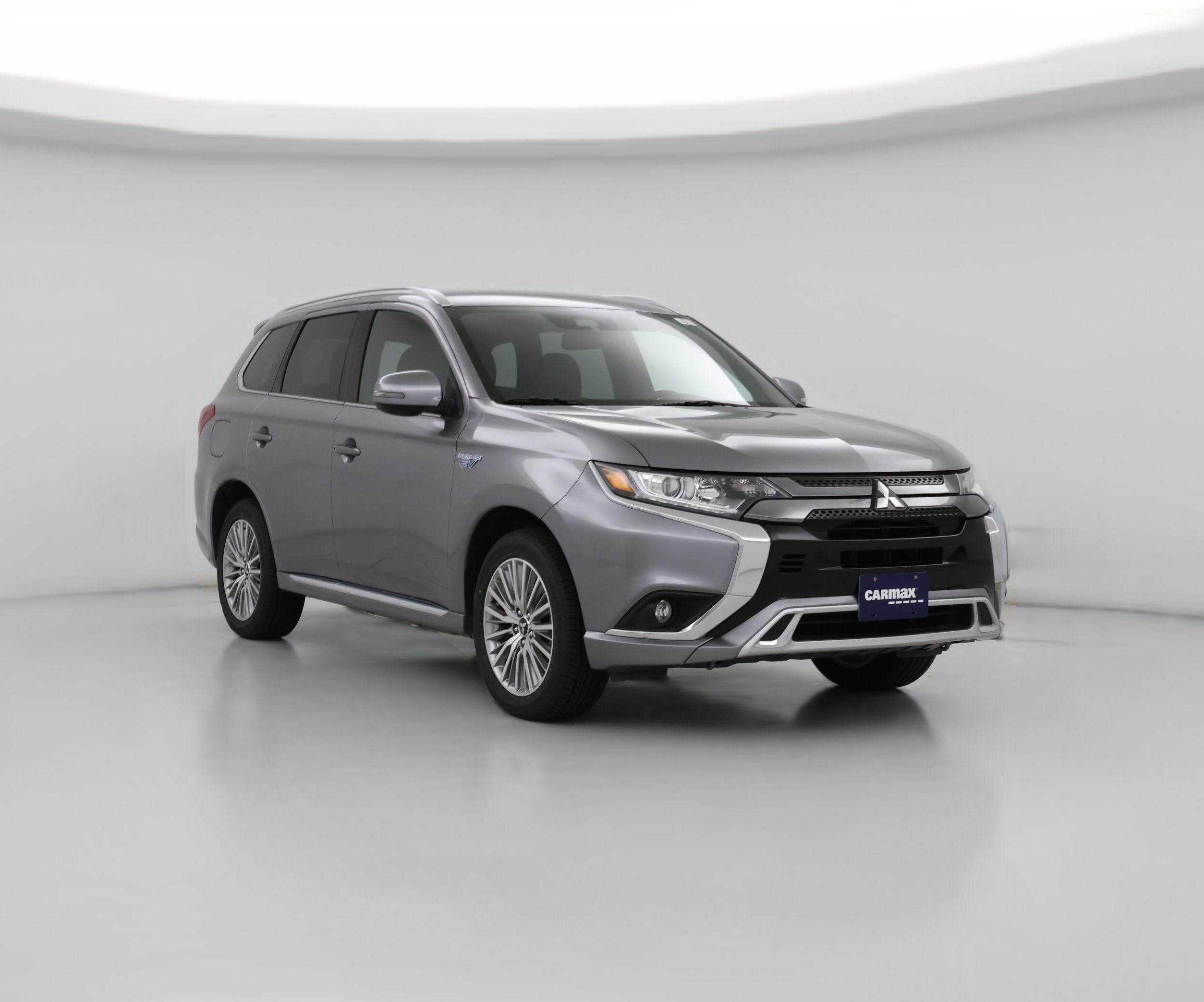 Thumbnail: 2022 Mitsubishi Outlander - 1